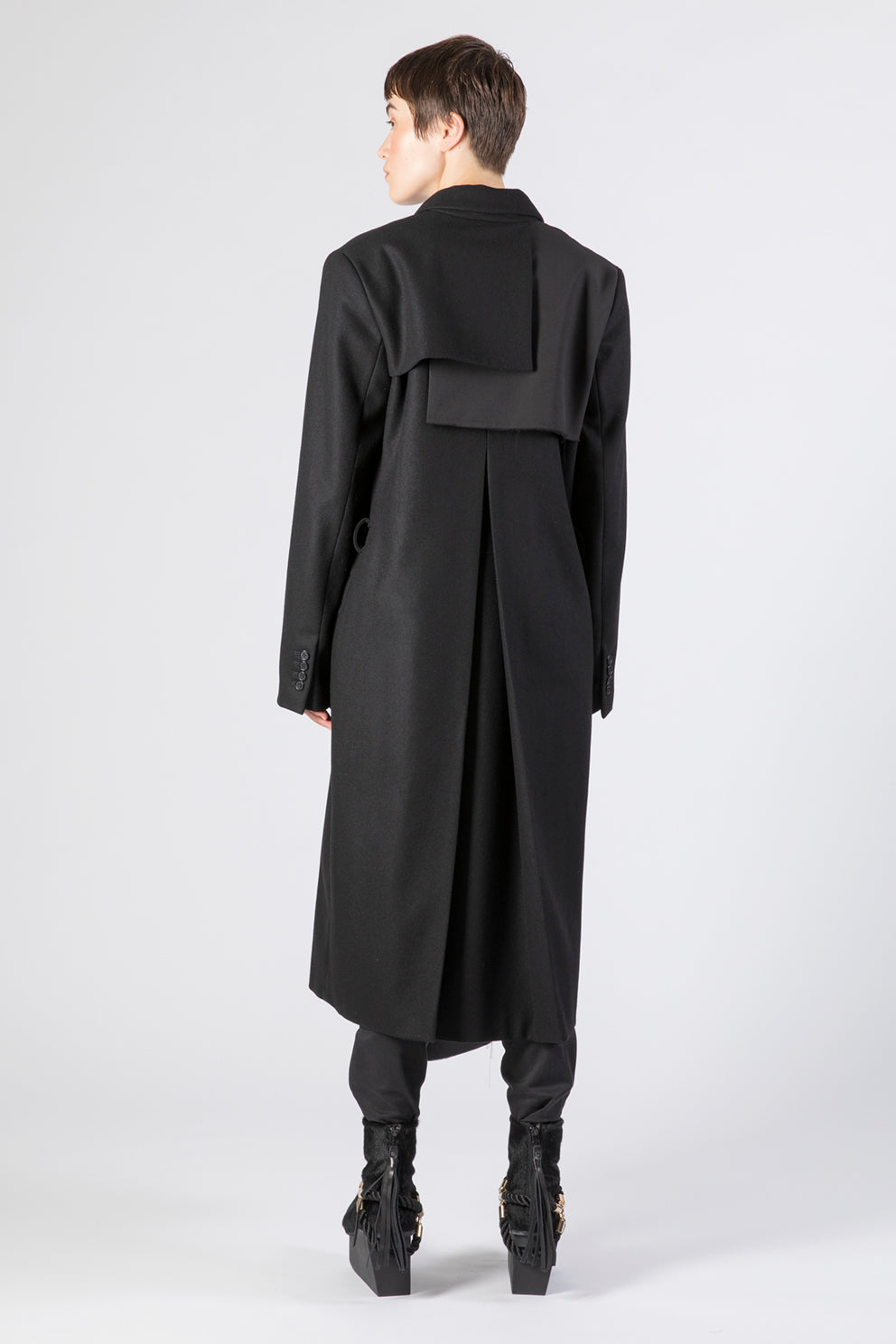 esther-perbandt-fake-double-breasted-mantel-damen-schwarz-wolle image 4