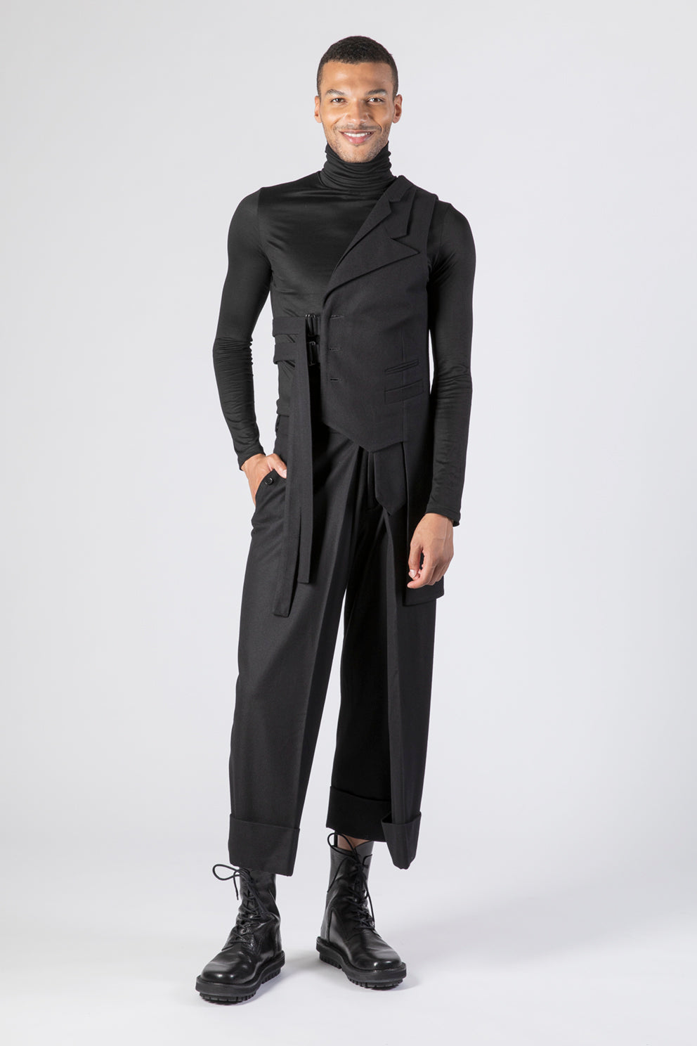 esther-perbandt-turtleneck-longsleeve-herren-schwarz-bambus-tight image 5