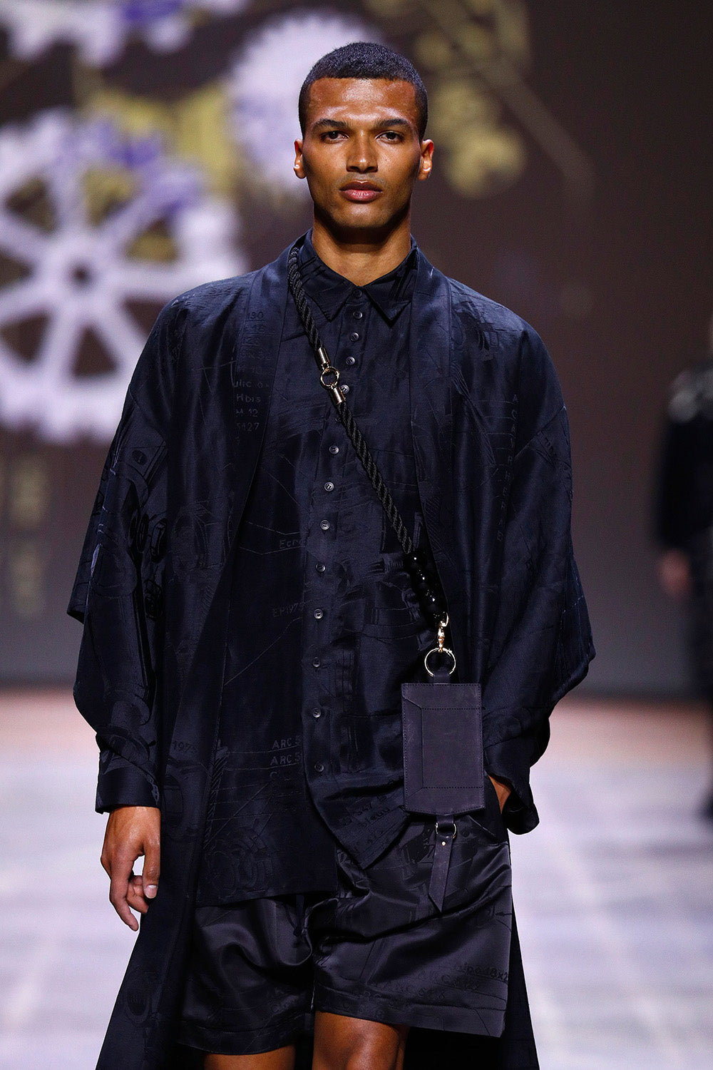 esther-perbandt-machine-long-kimono-herren-schwarz-leinen image 7