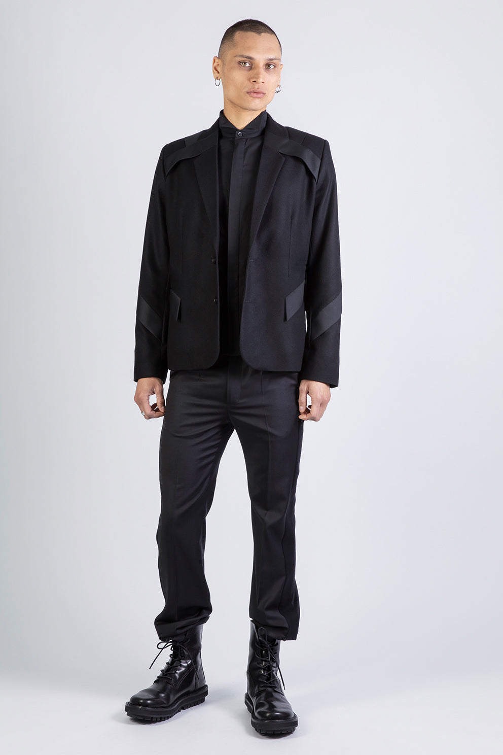 esther-perbandt-bond-jacke-herren-schwarz-wolle-kaschmir image 1