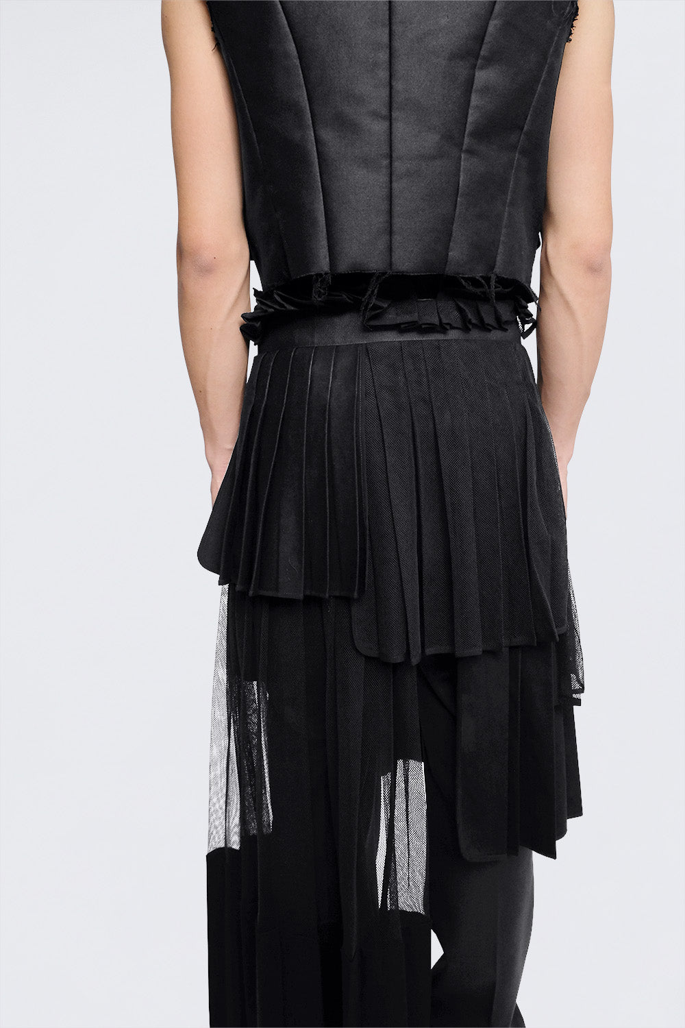 esther-perbandt-mesh-rock-herren-schwarz-asymmetrisch image 5
