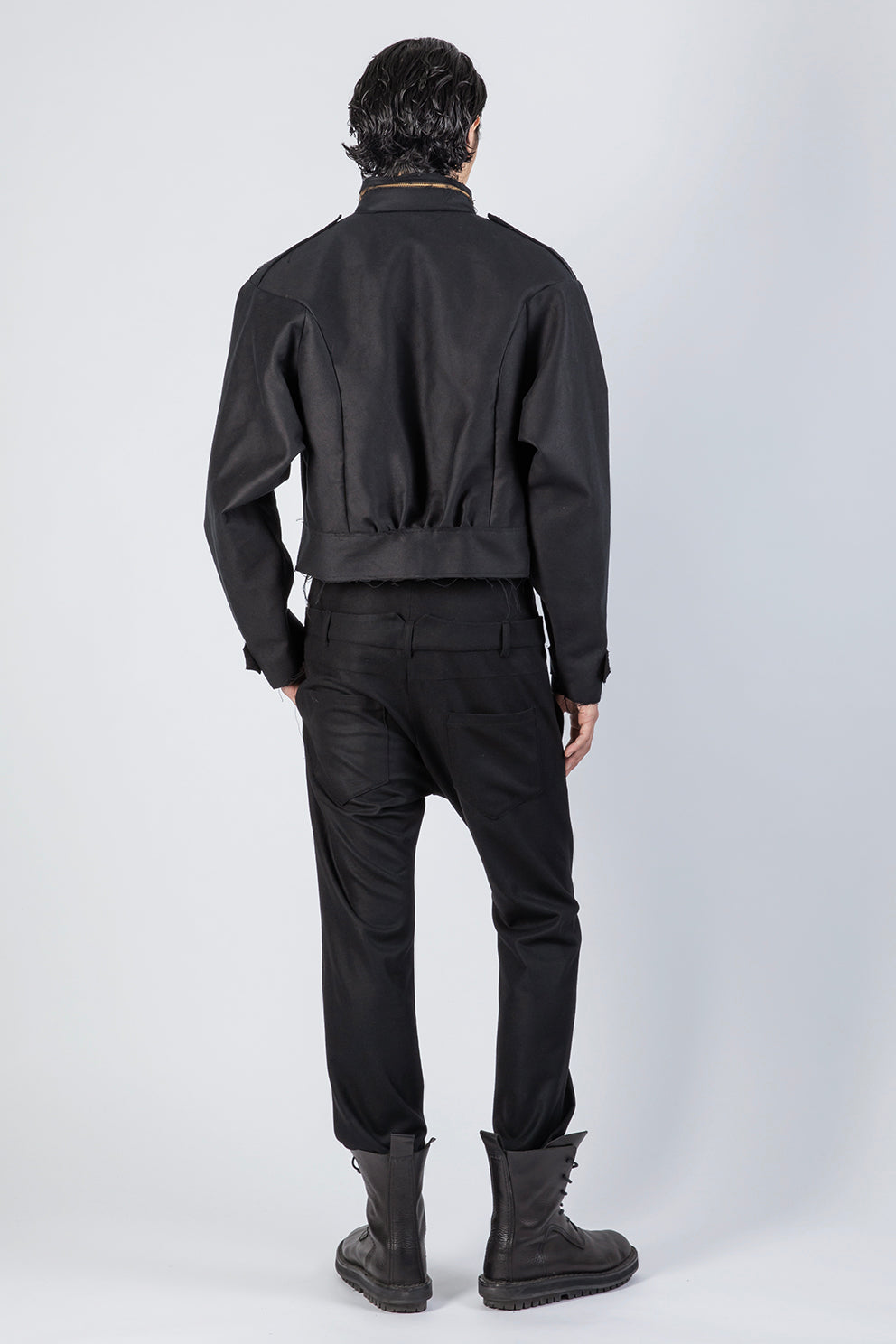 esther-perbandt-marfa-jacke-herren-schwarz-baumwolle-kapuze image 4