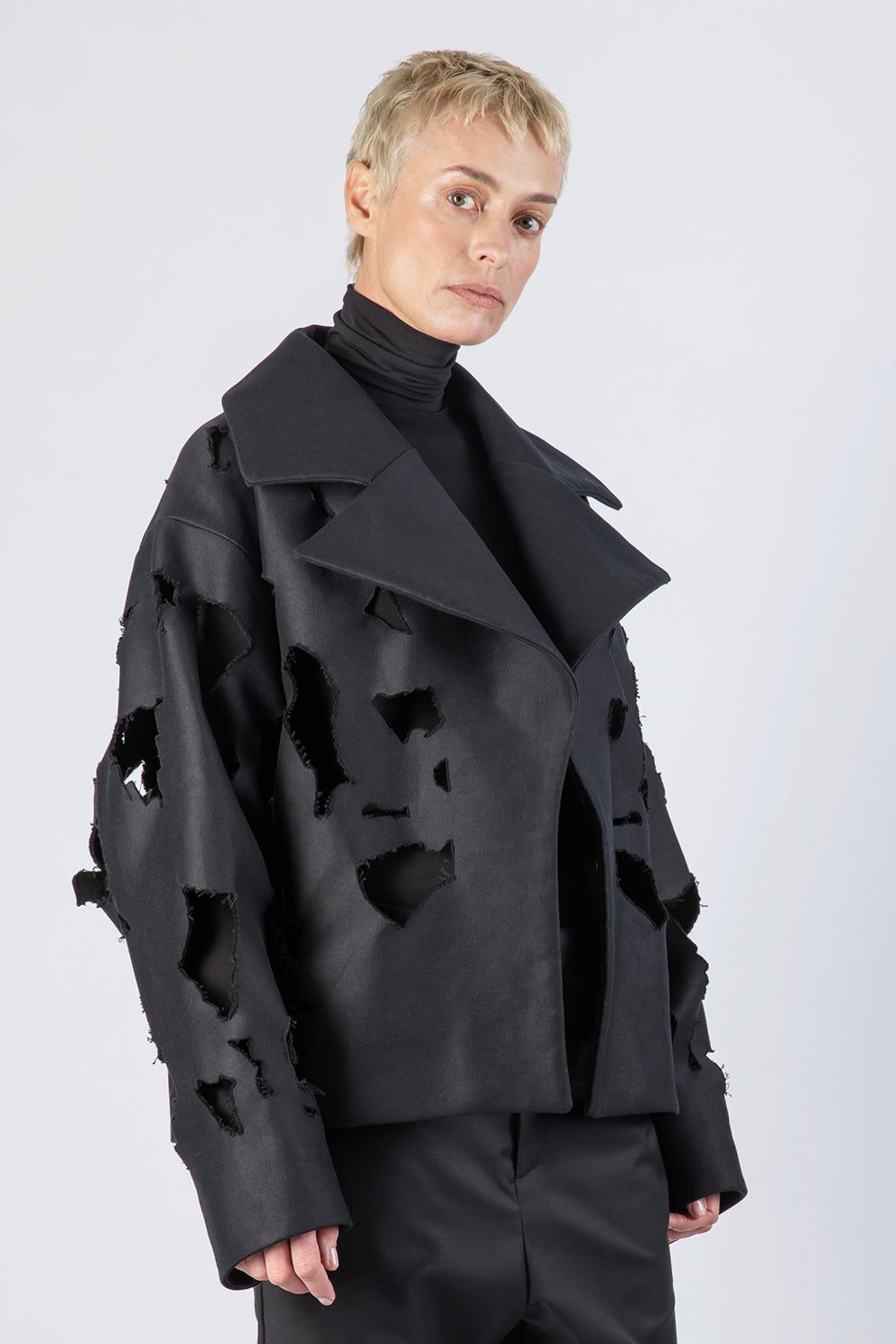 esther-perbandt-bird-cutout-jacke-damen-schwarz-baumwolle image 7