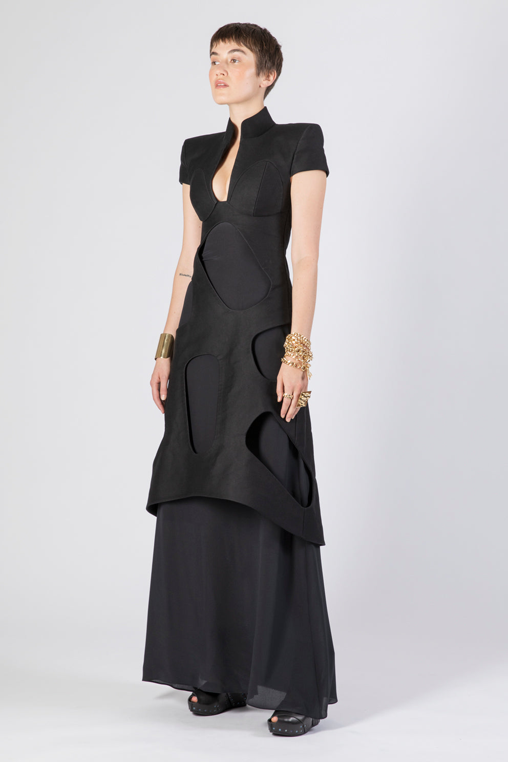 esther-perbandt-lana-cutout-kleid-schwarz-baumwolle-lang image 4