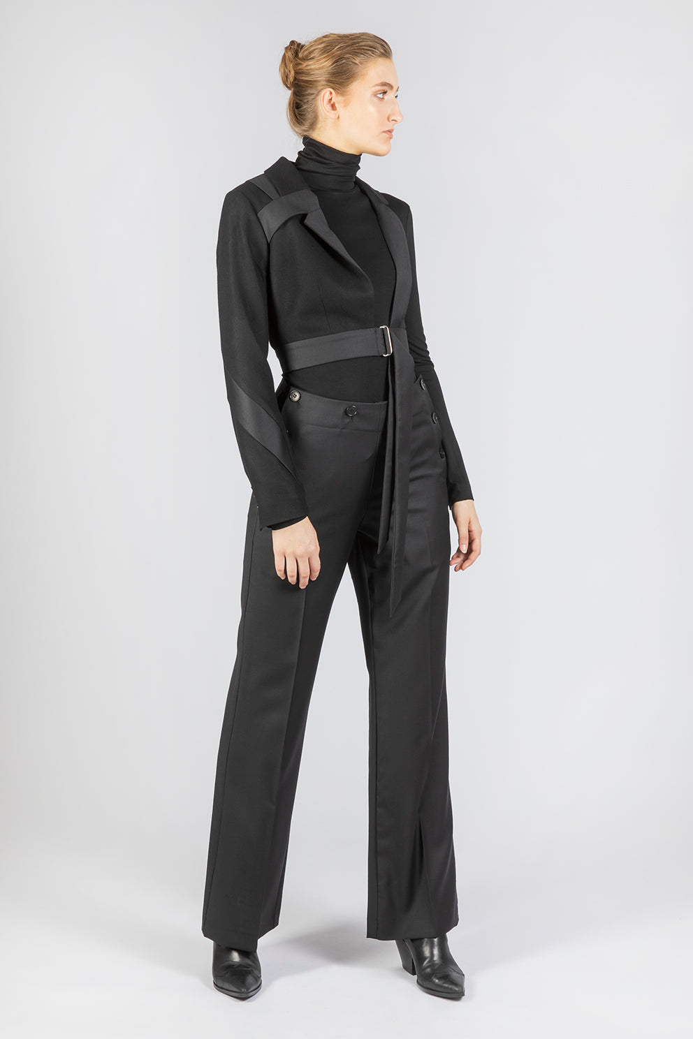 esther-perbandt-half-bond-jacke-damen-schwarz-wolle image 4