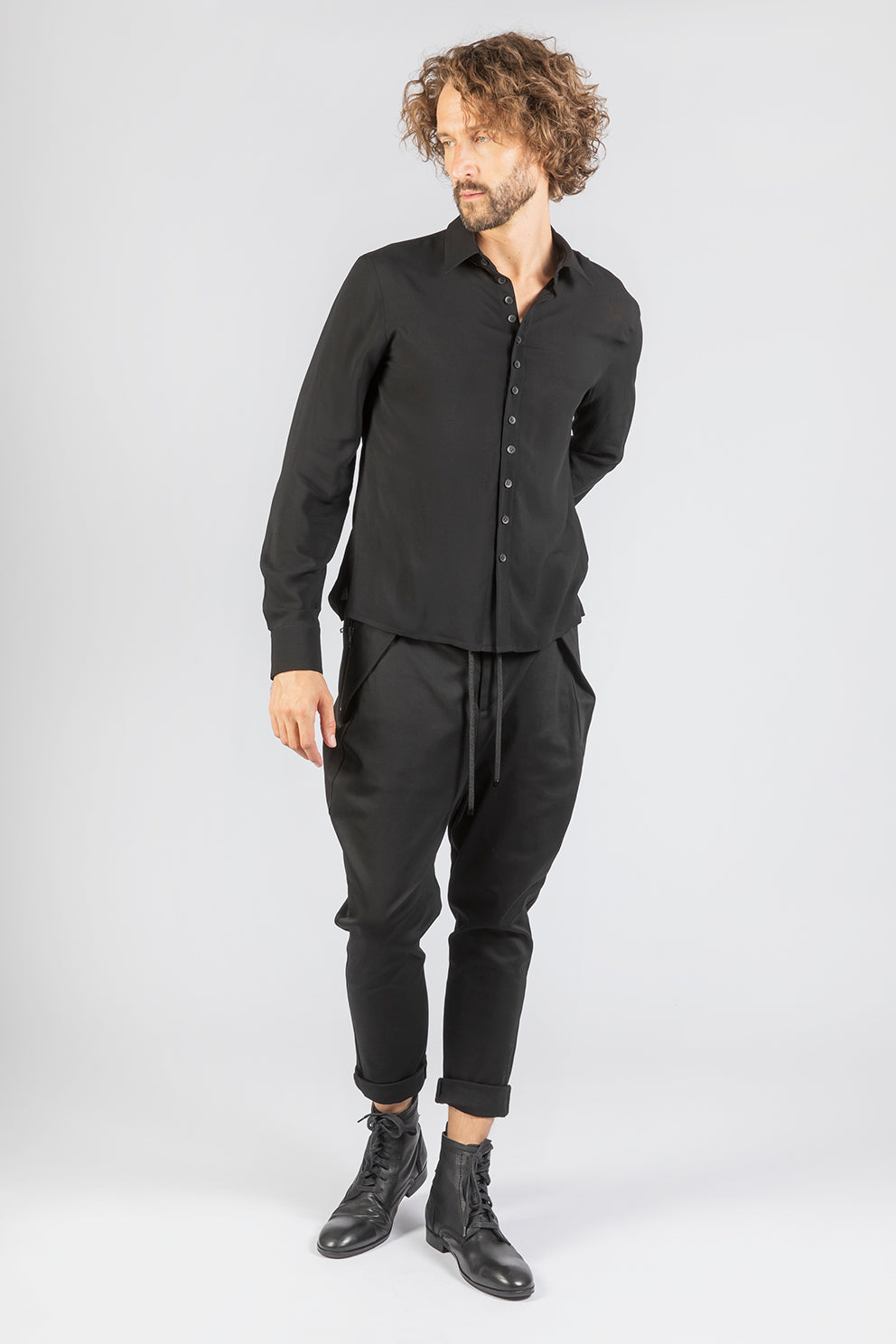 esther-perbandt-favour-hose-herren-schwarz-baumwolle-loose-fit image 7