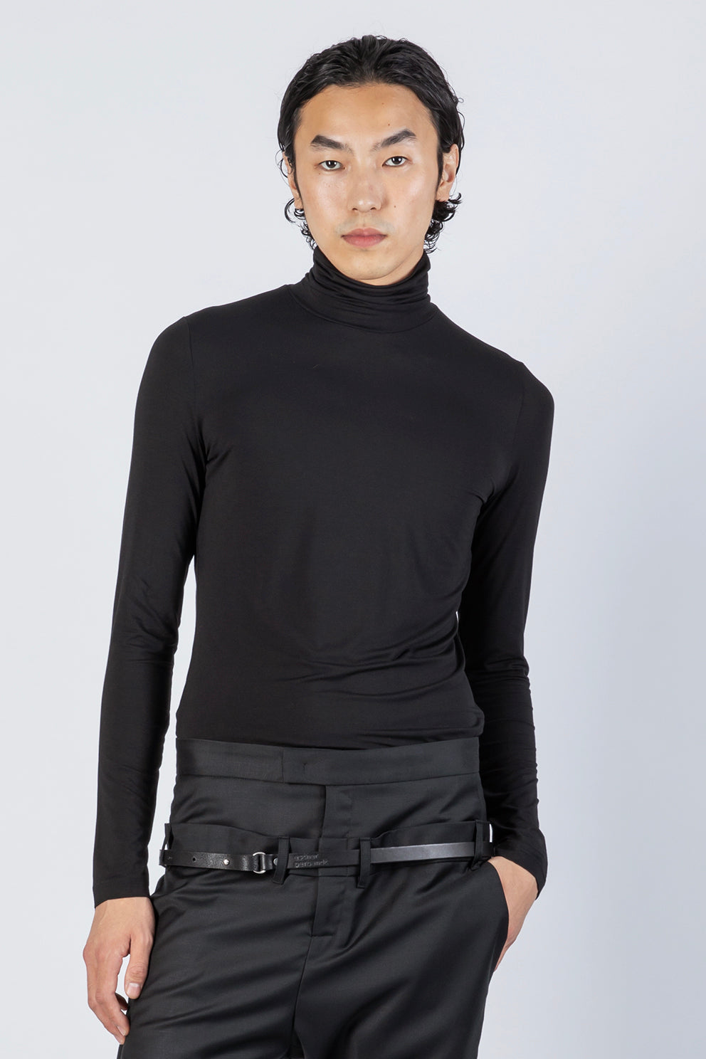 esther-perbandt-turtleneck-longsleeve-herren-schwarz-bambus-tight image 3