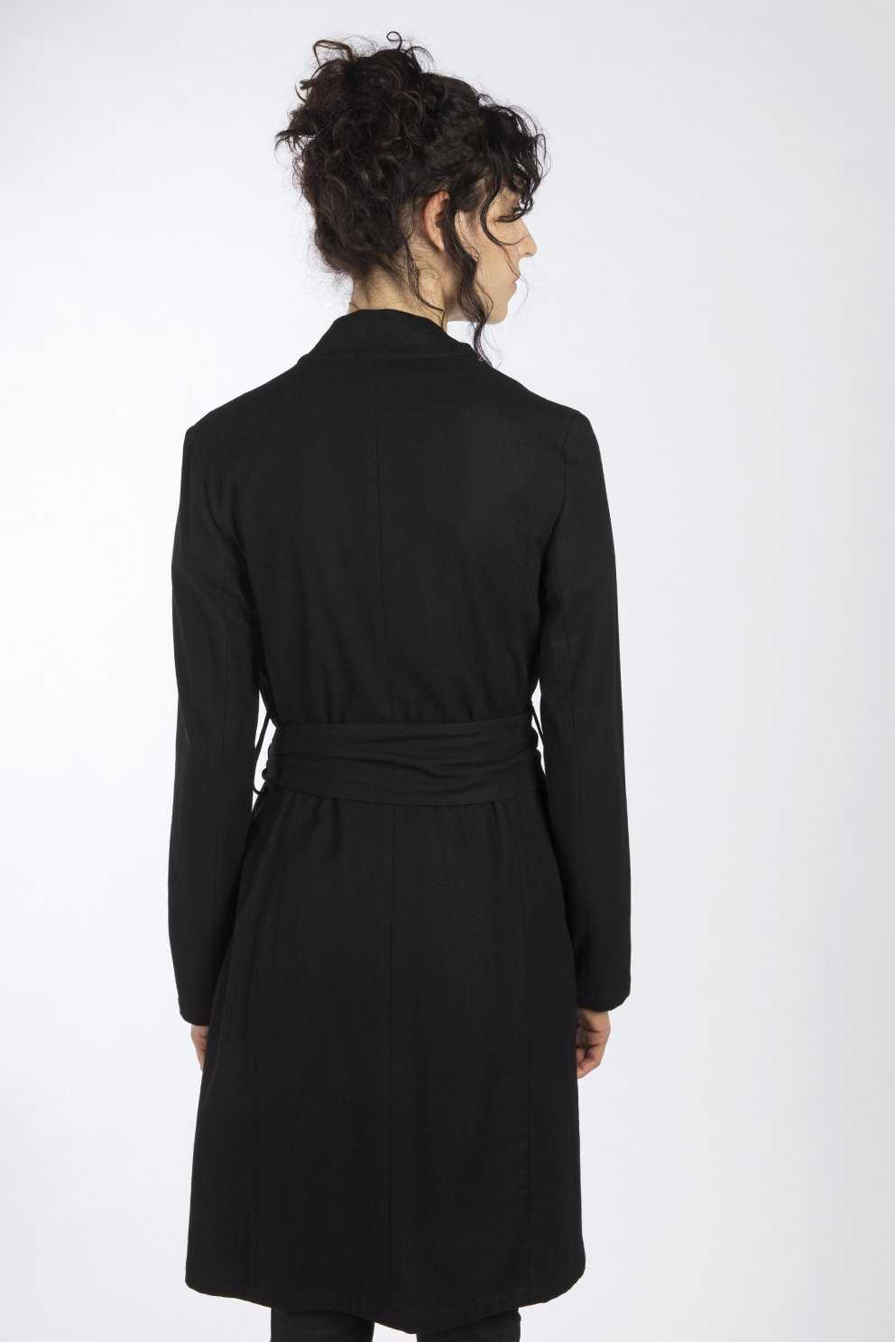 esther-perbandt-scarf-long-cardigan-schwarz-wolle image 3