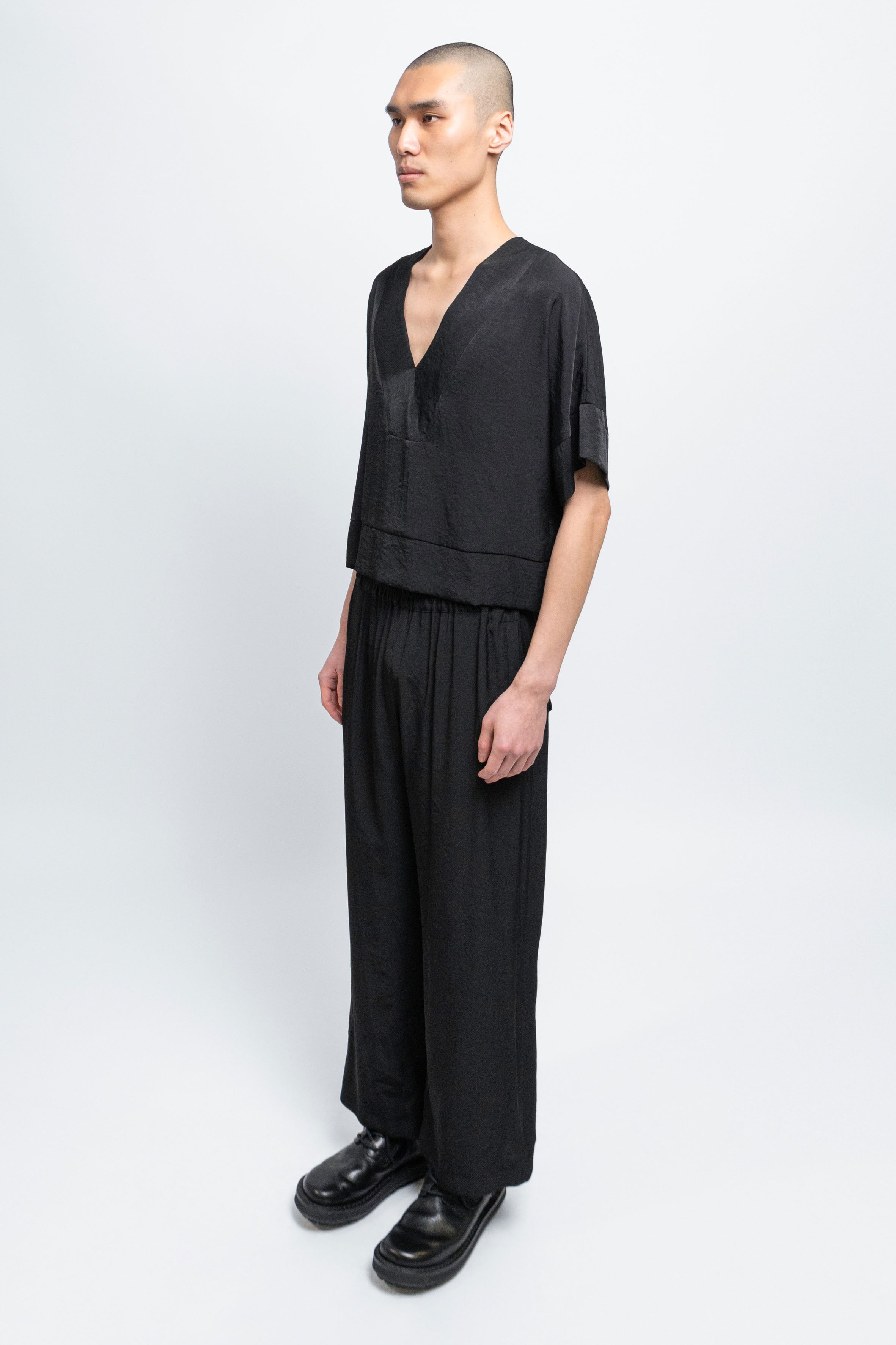 esther-perbandt-atelier-long-hose-schwarz-locker-herren image 8