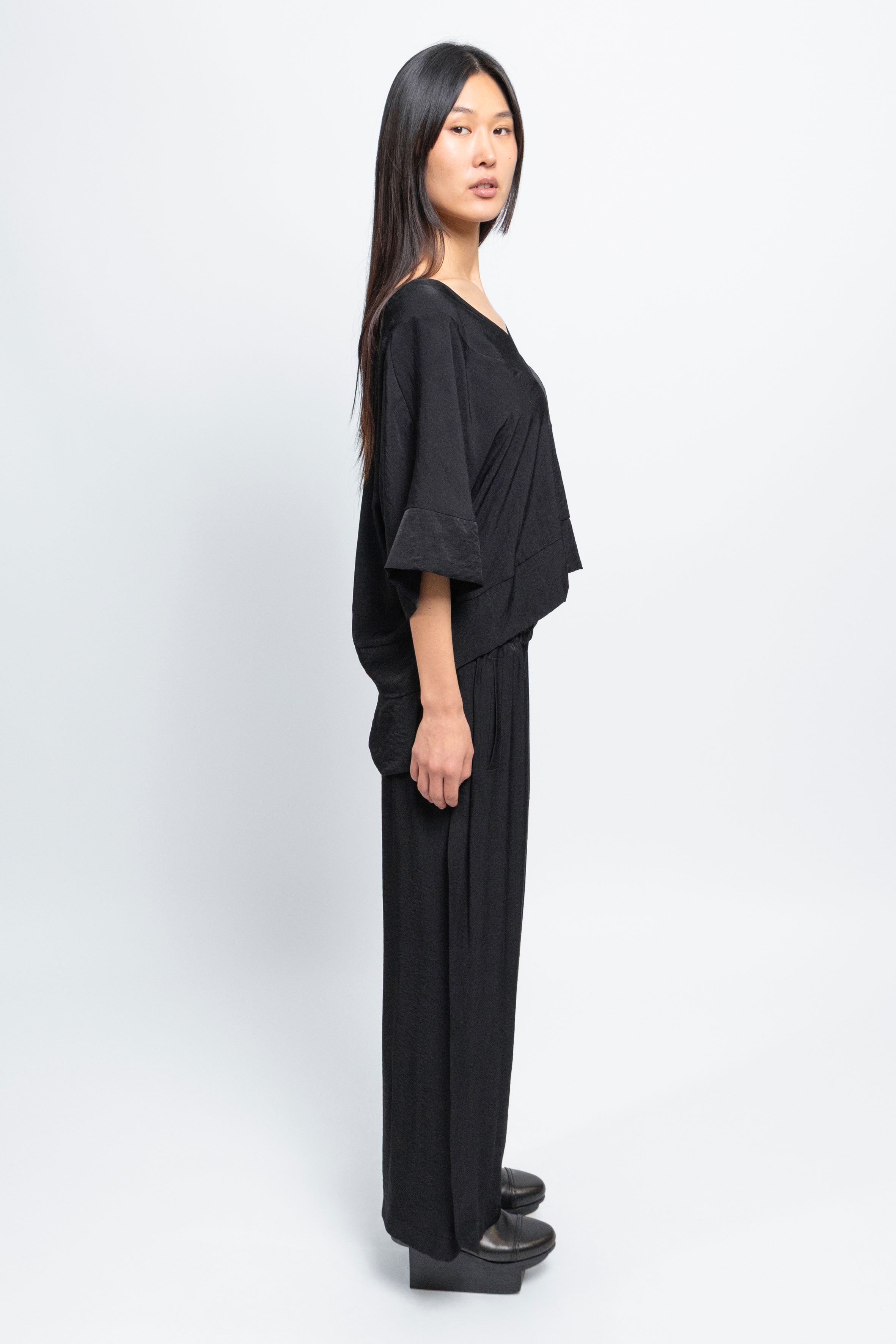 esther-perbandt-atelier-long-hose-damen-schwarz-weit-viskose image 8