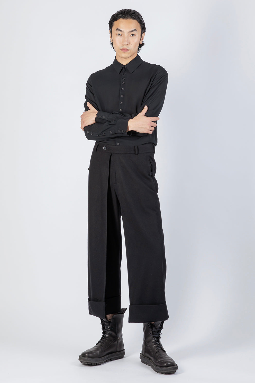 esther-perbandt-unfold-hose-herren-schwarz-wolle image 1