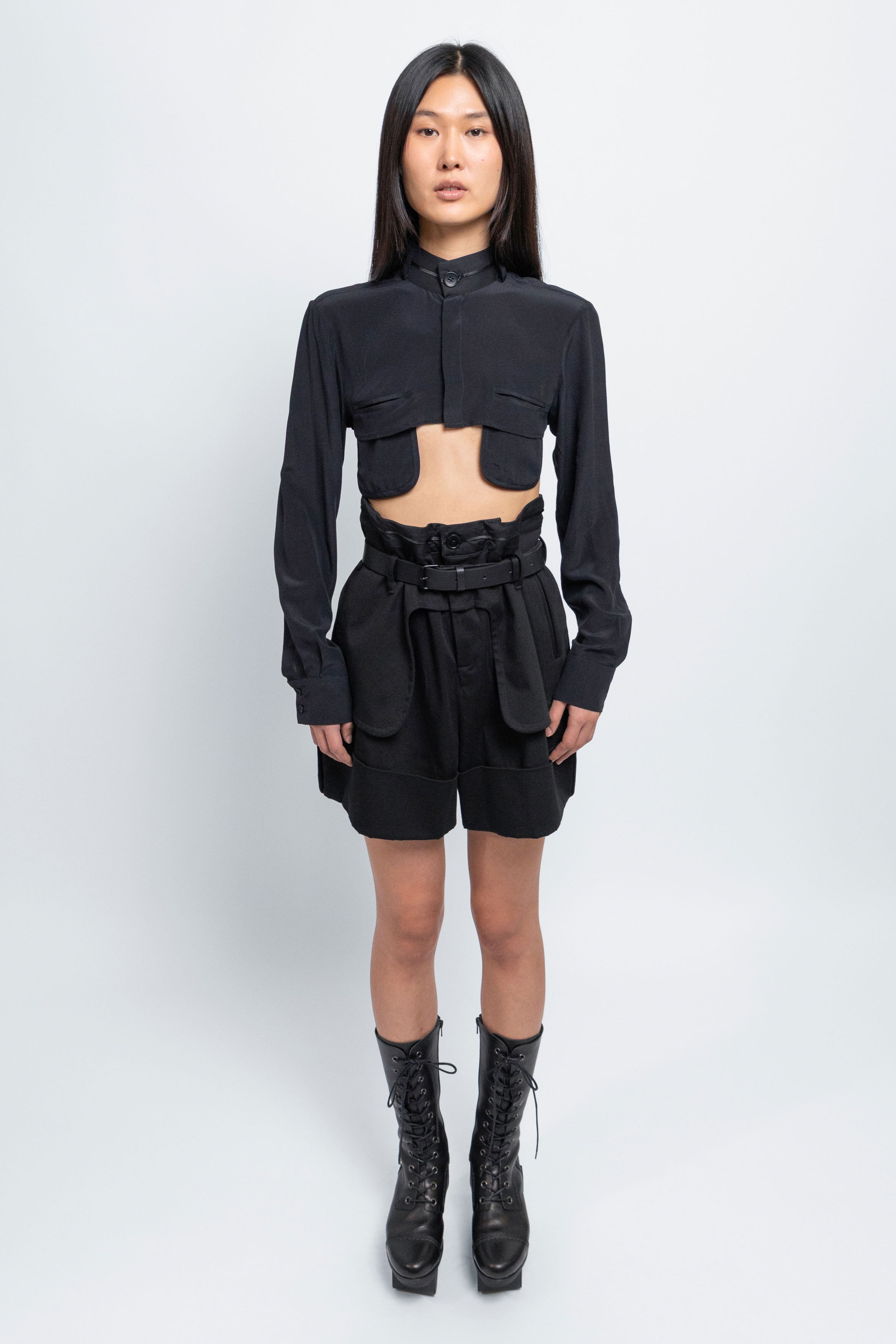 esther-perbandt-short-waistband-shirt-seide-schwarz image 1