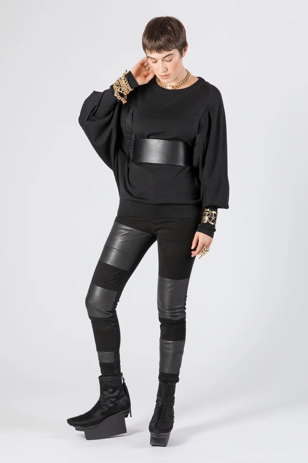 esther-perbandt-large-leather-g-rtel-schwarz image 4