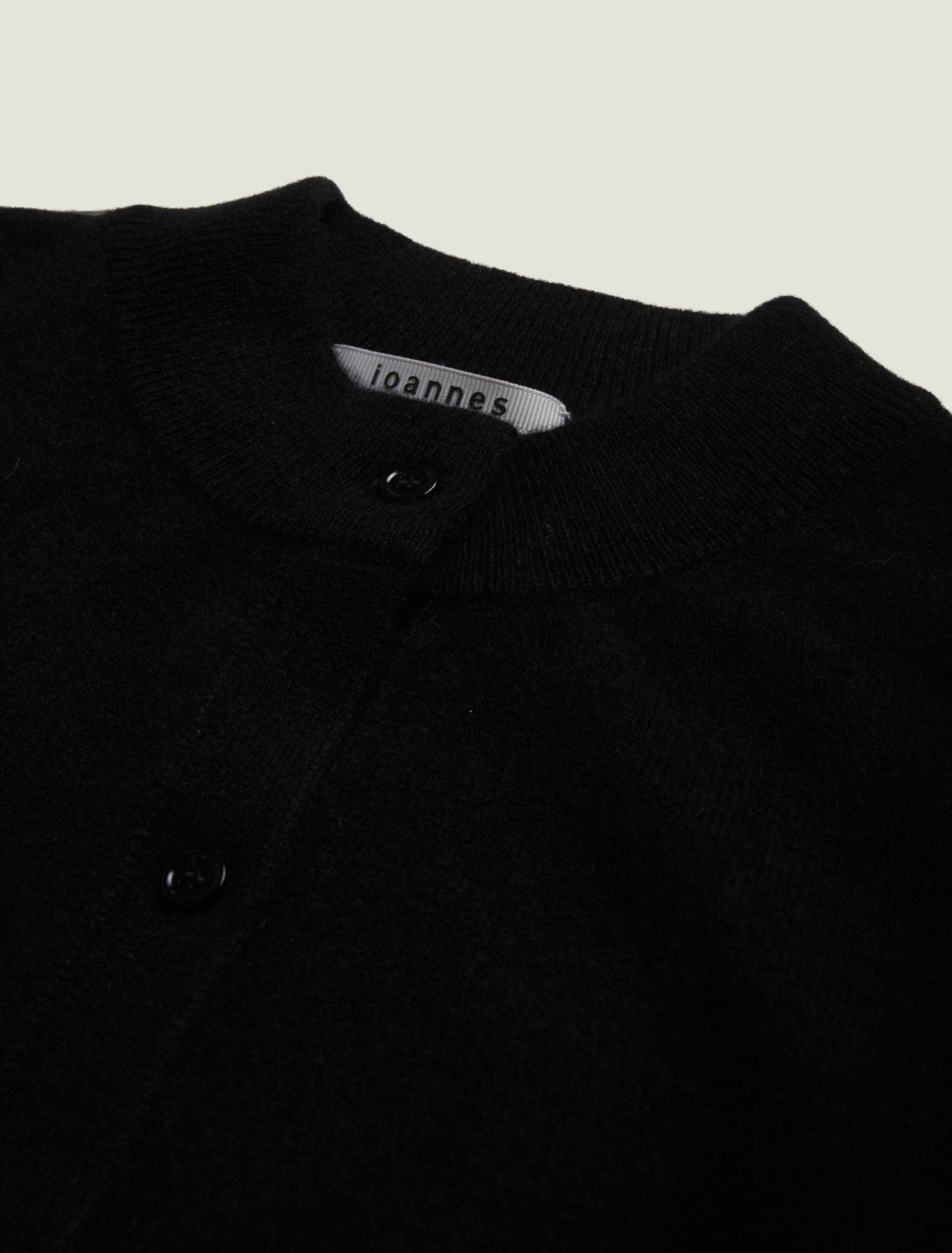 ioannes-baby-sleeve-knit-kaschmirpullover-damen image 4