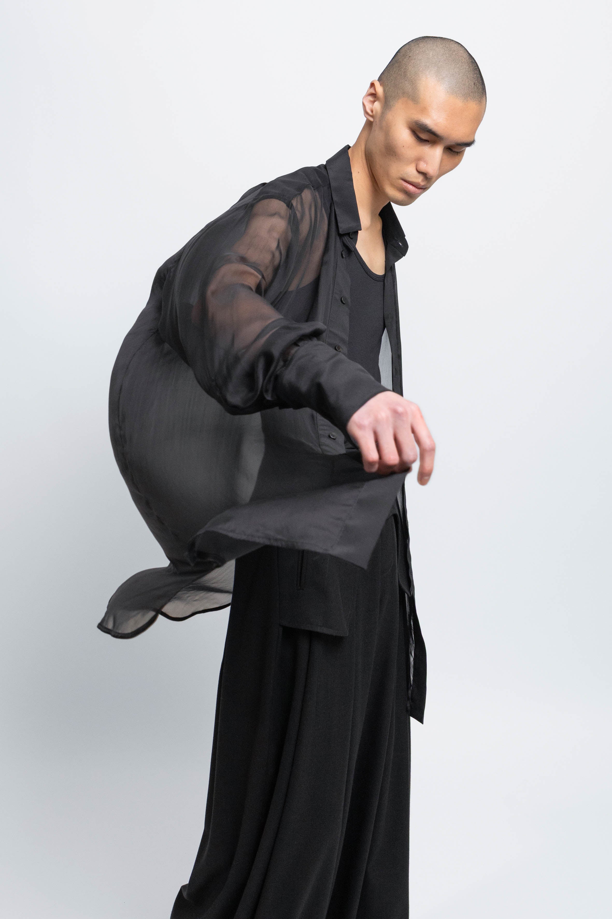 esther-perbandt-float-silk-hemd-herren-schwarz-seide image 7