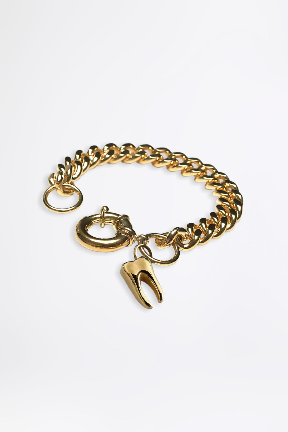 esther-perbandt-tooth-armband-gold-mit-zahnanh-nger image 1