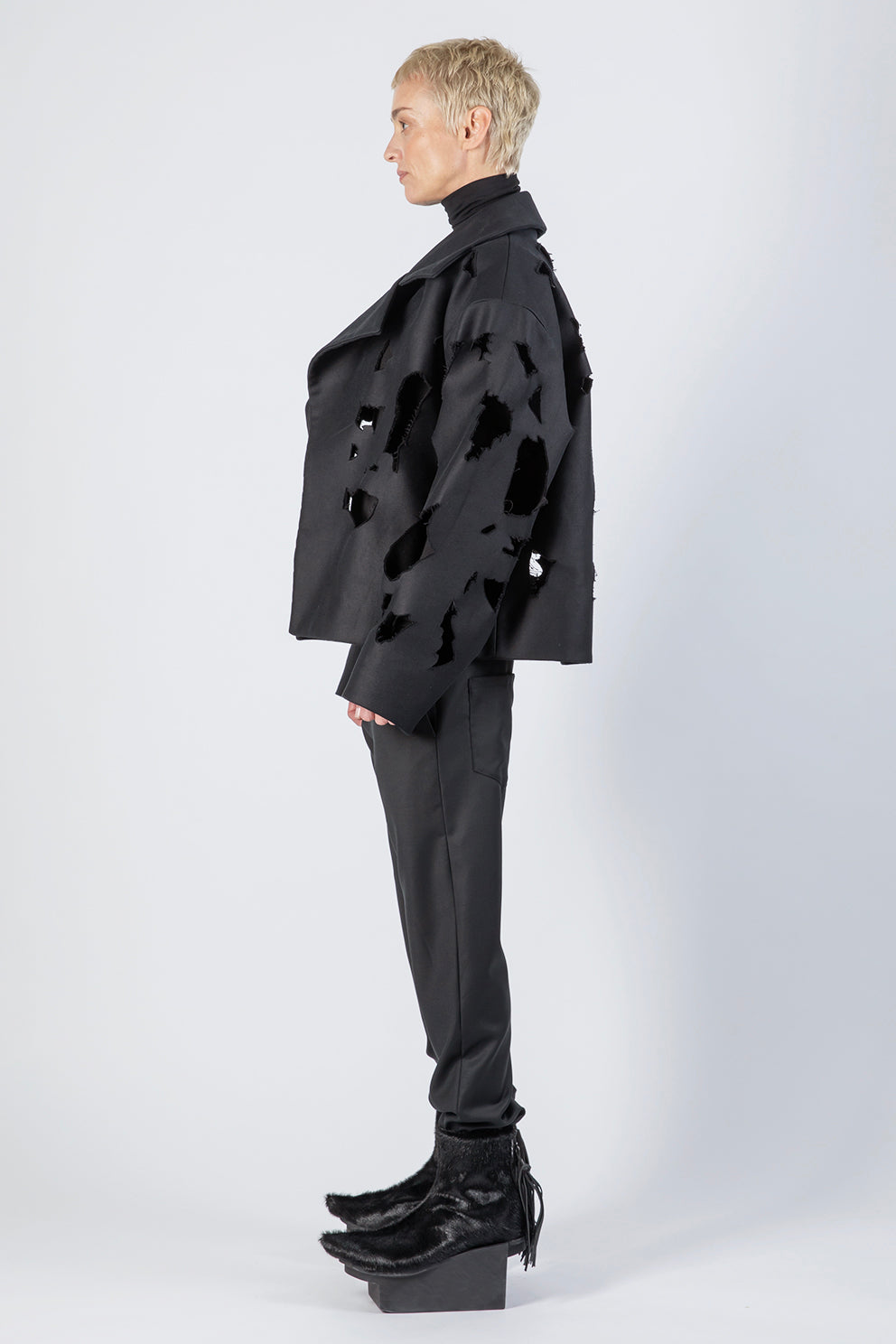 esther-perbandt-bird-cutout-jacke-damen-schwarz-baumwolle image 5