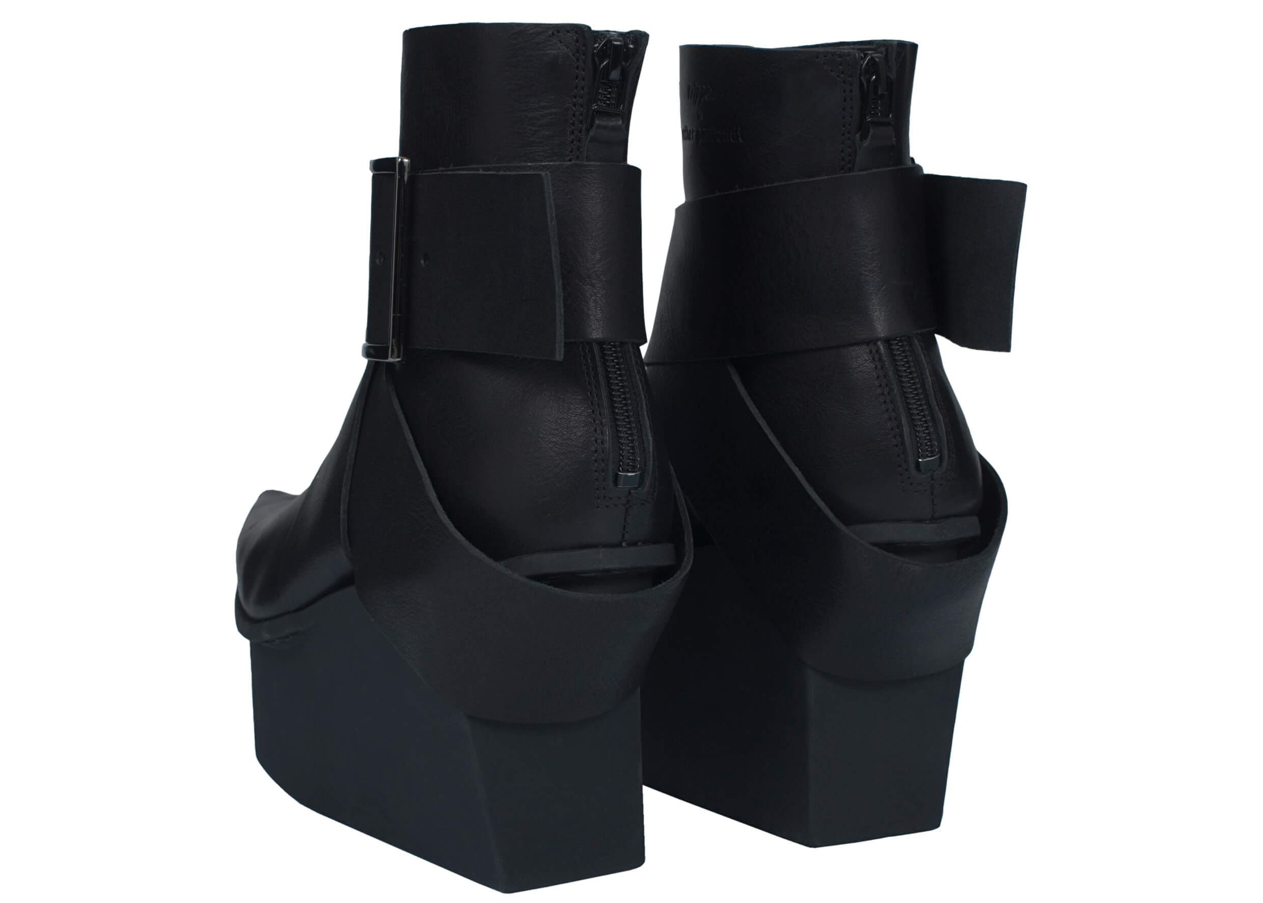 esther-perbandt-lune-stiefeletten-schwarz-leder-plateau-trippen image 4