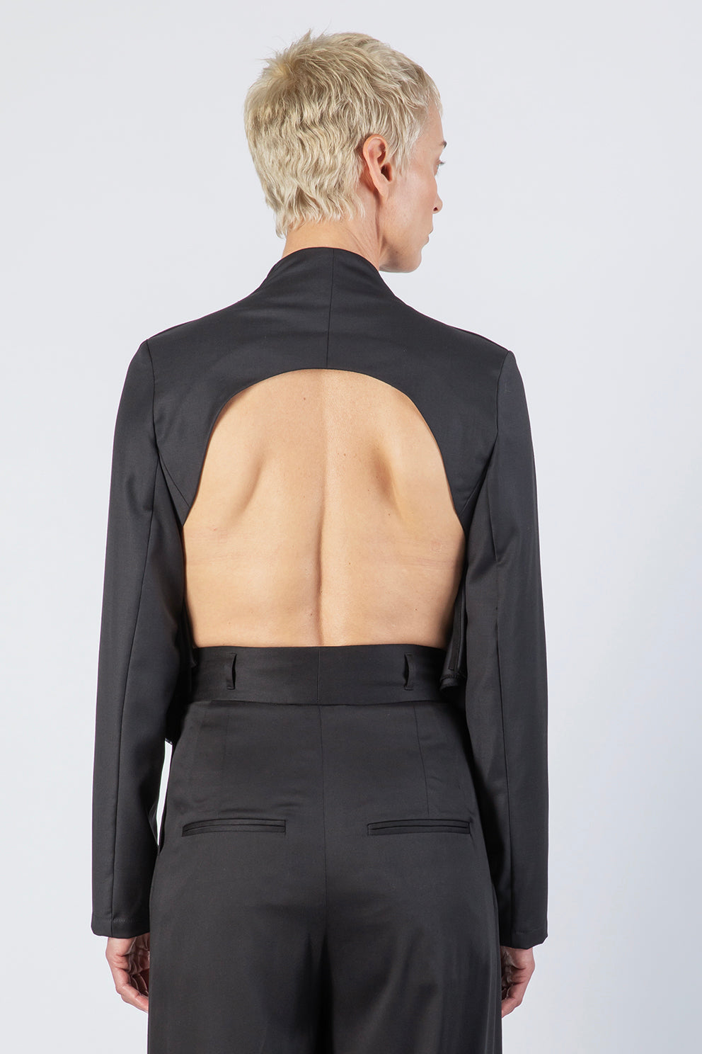 esther-perbandt-flag-suspense-jacke-damen-schwarz-wolle image 3