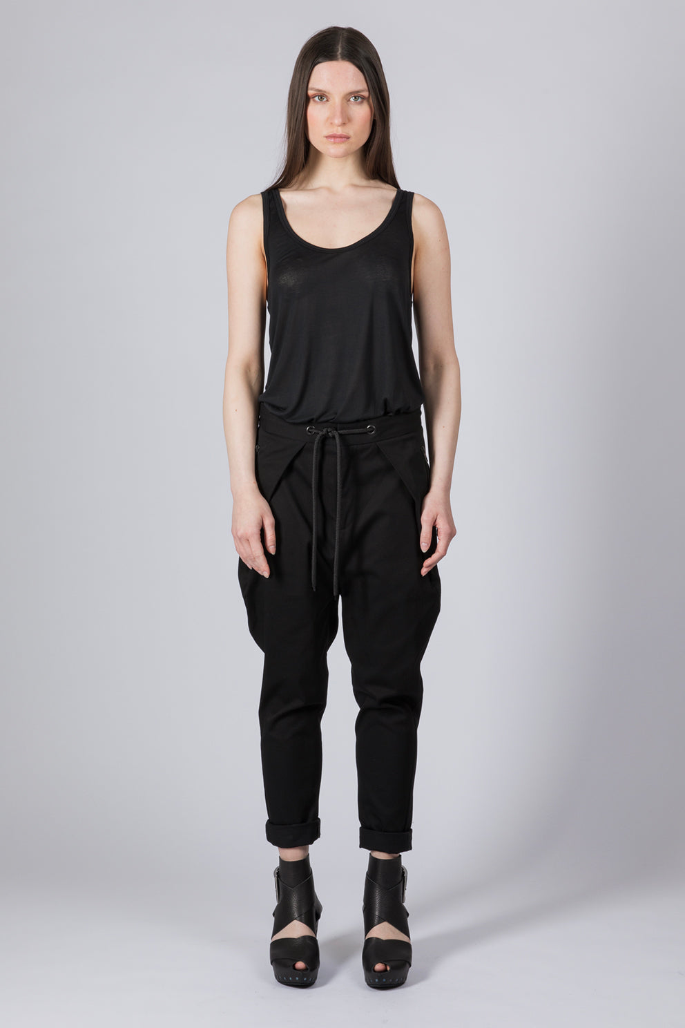 esther-perbandt-favour-hose-damen-schwarz-loose-fit-baumwolle image 1