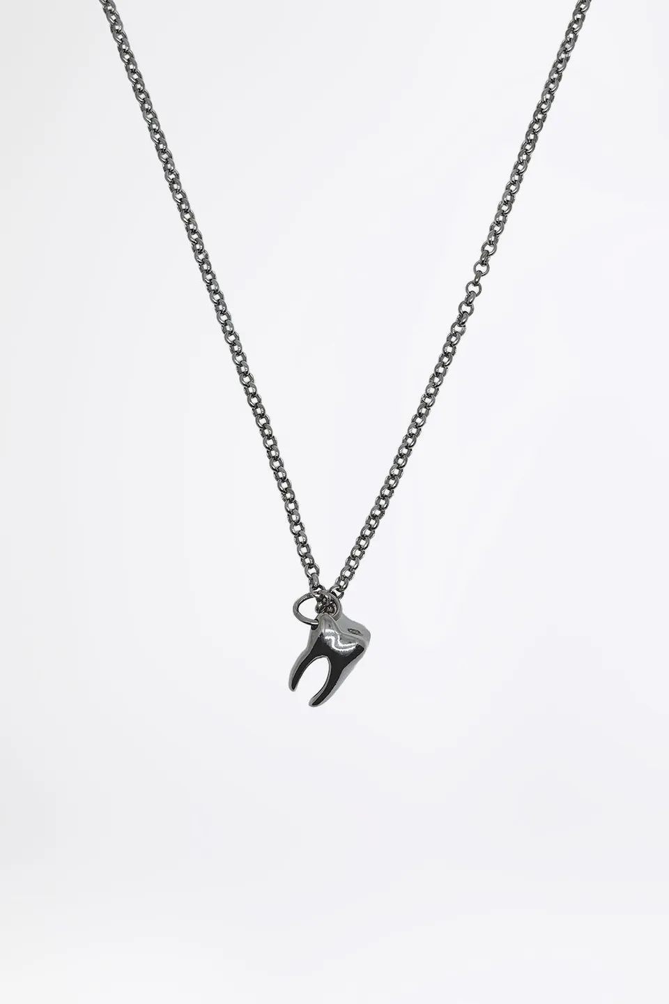 esther-perbandt-tooth-lange-kette-silber-mit-zahnanh-nger image 1