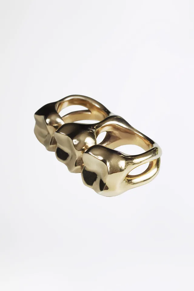 esther-perbandt-triple-tooth-ring-gold-edelstahl image 1