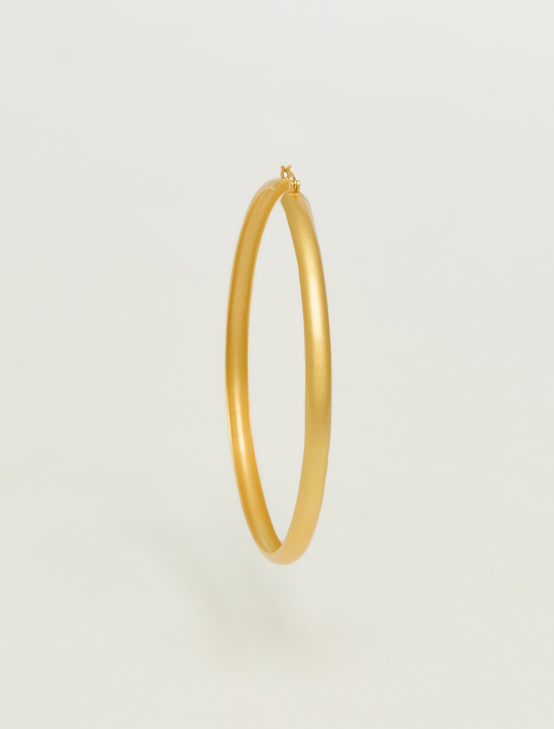 ioannes-golden-hoops-creolen-gro-messing-rhodiniert-110mm image 2