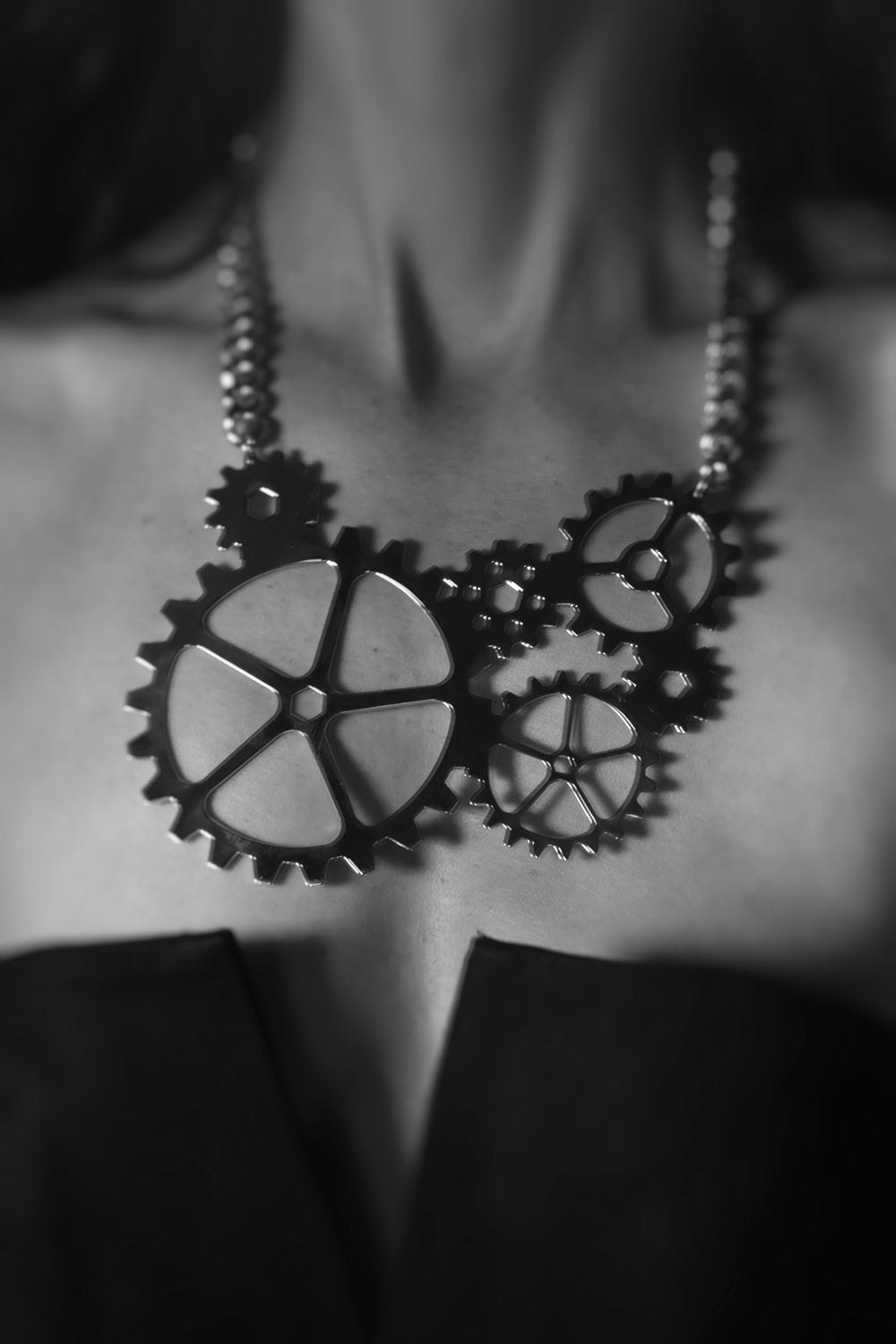 esther-perbandt-gearwheel-queen-kette-silber-halskette-39cm image 2