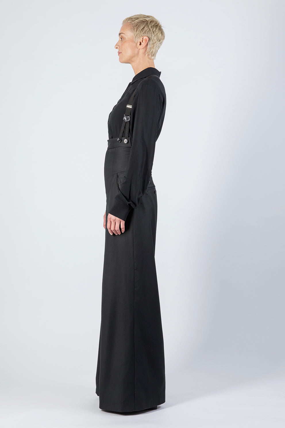 esther-perbandt-highwaist-hose-schwarz-wolle-tr-ger image 5