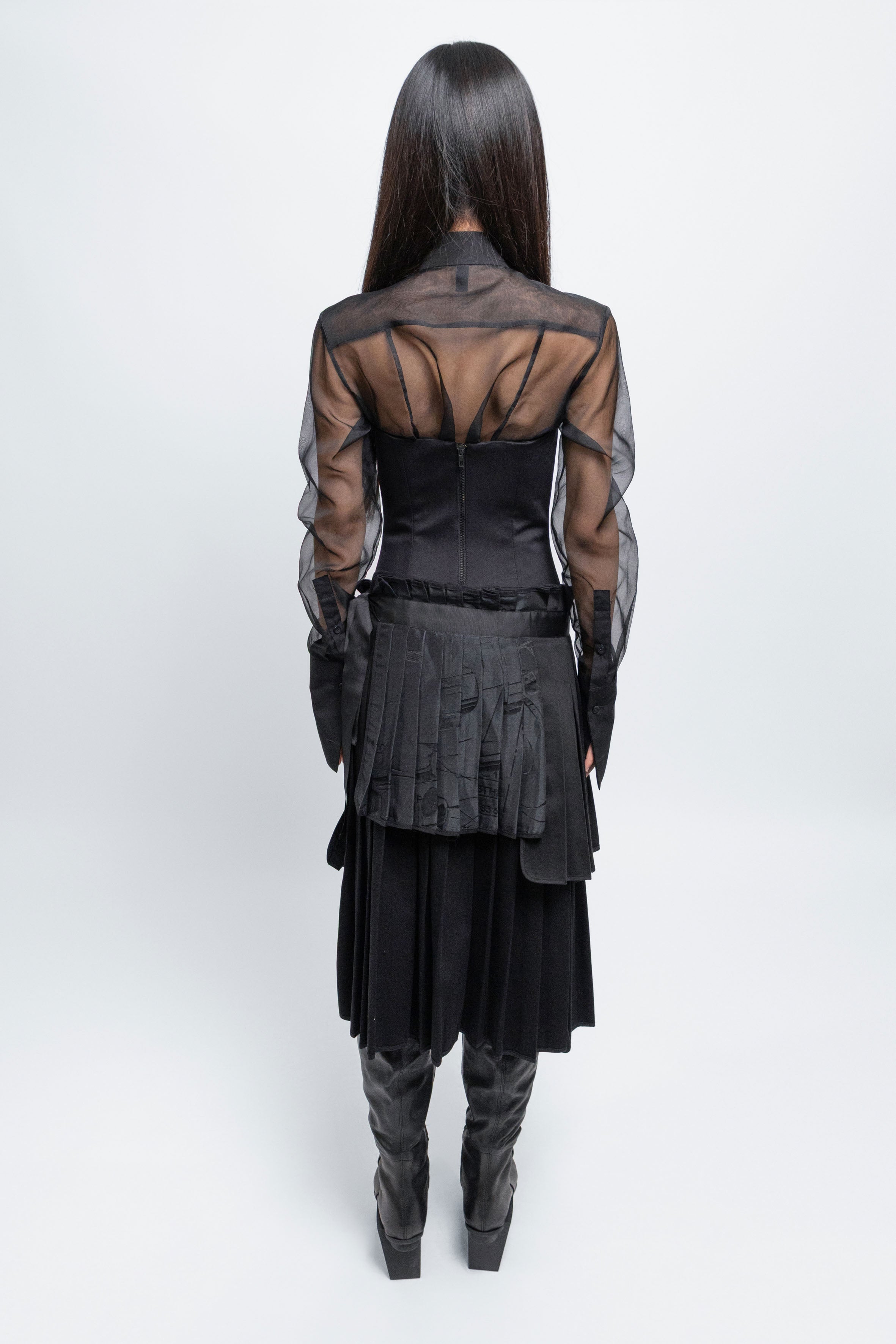 esther-perbandt-machine-rock-damen-schwarz-falten-jacquard image 3