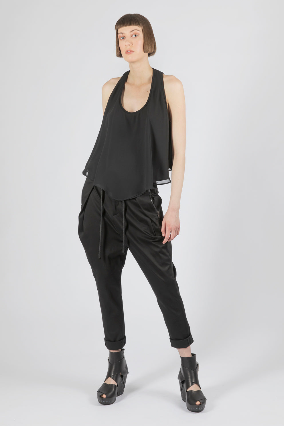 esther-perbandt-favour-hose-damen-schwarz-loose-fit-baumwolle image 7