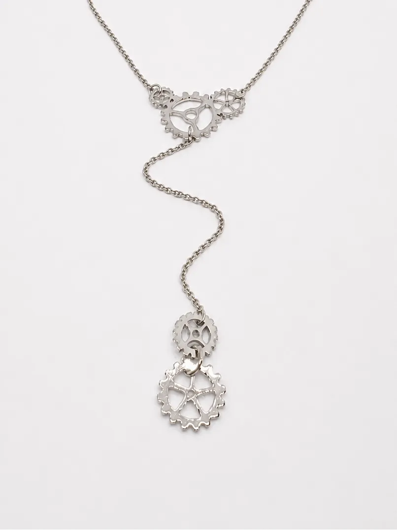 esther-perbandt-gearwheel-lange-silber-halskette-silber-ankerkette image 1