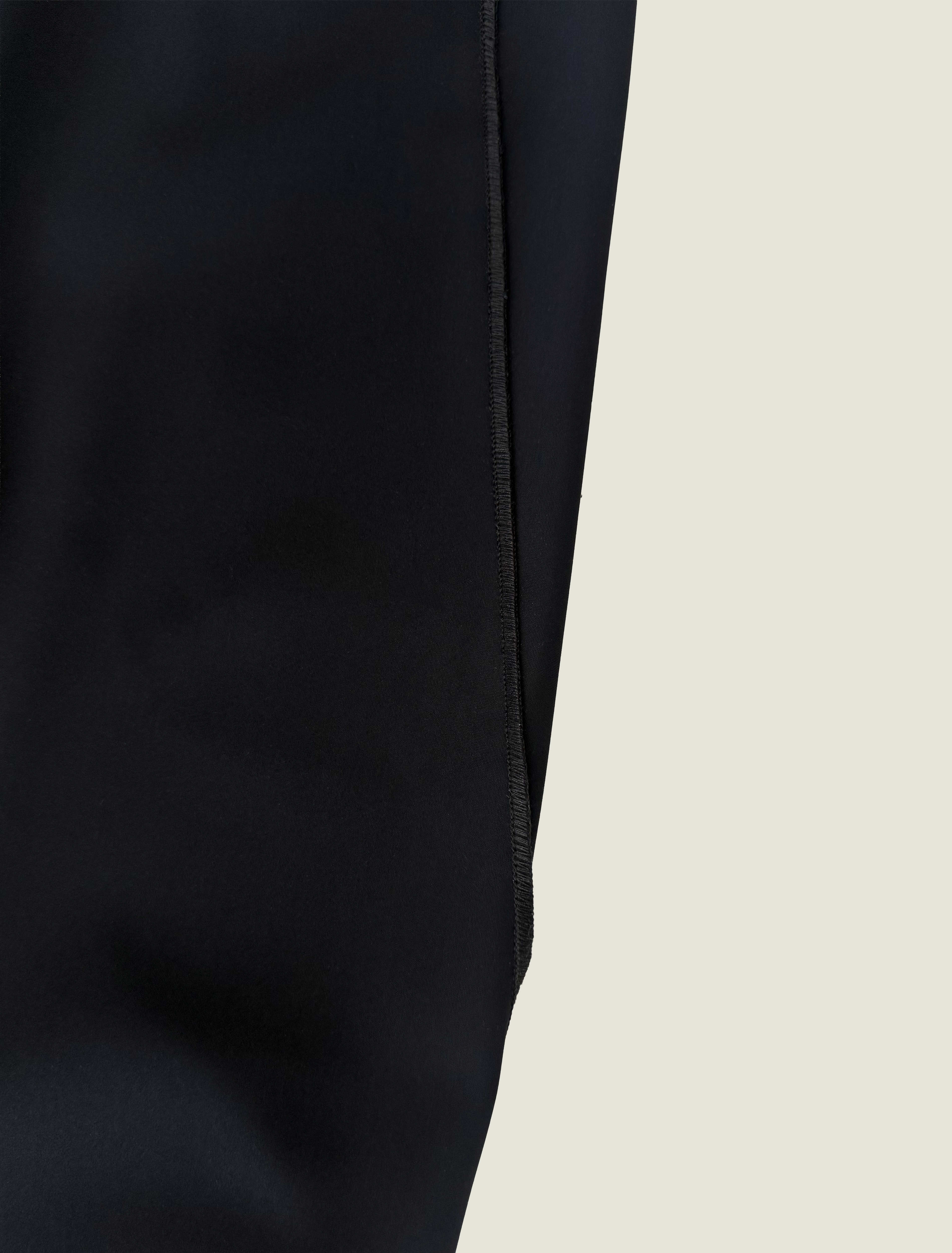 ioannes-elevated-trousers-damenhose-scuba-ausgestellt image 5