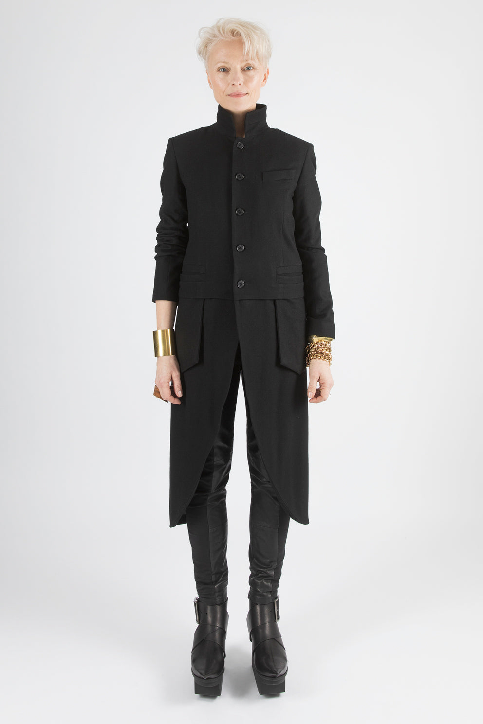 esther-perbandt-tailcoat-mantel-schwarz-wolle-damen image 5