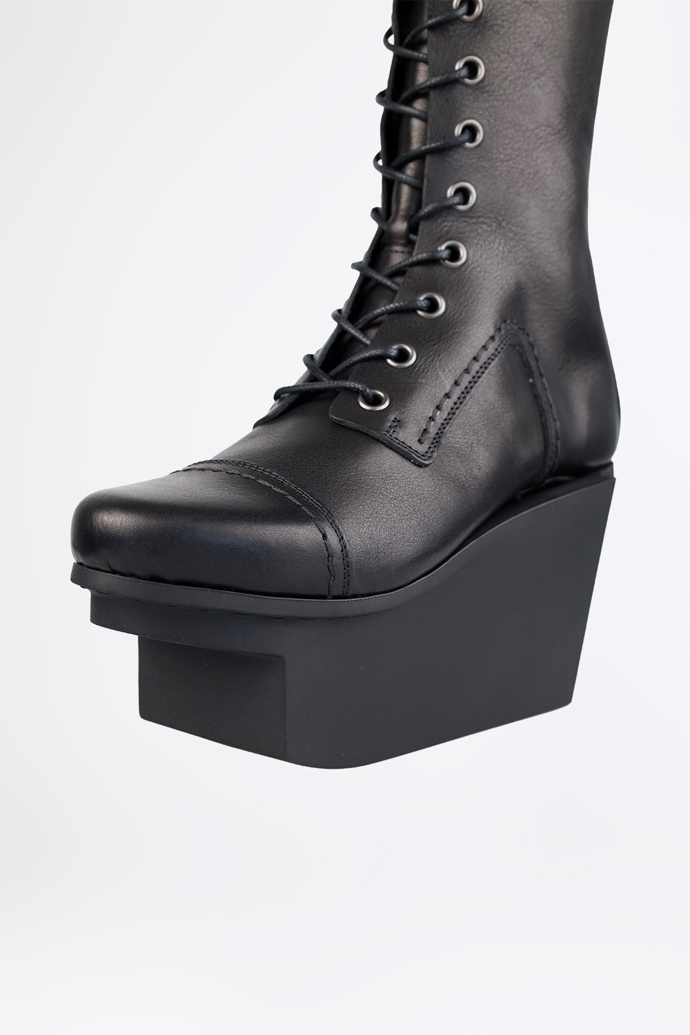 esther-perbandt-highrider-schuhe-trippen-schwarz-plateau image 6