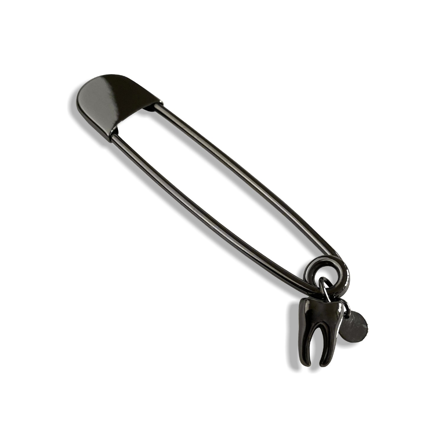 esther-perbandt-tooth-sicherheitsnadel-brosche-gunmetal-zahn image 2