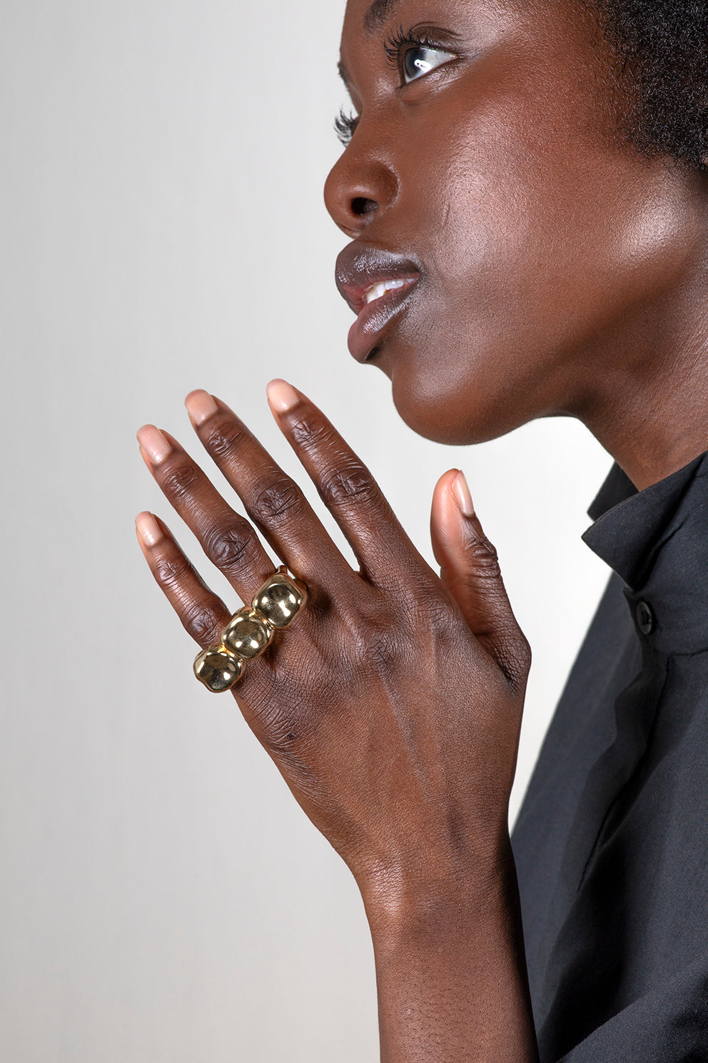 esther-perbandt-triple-tooth-ring-gold-edelstahl image 5
