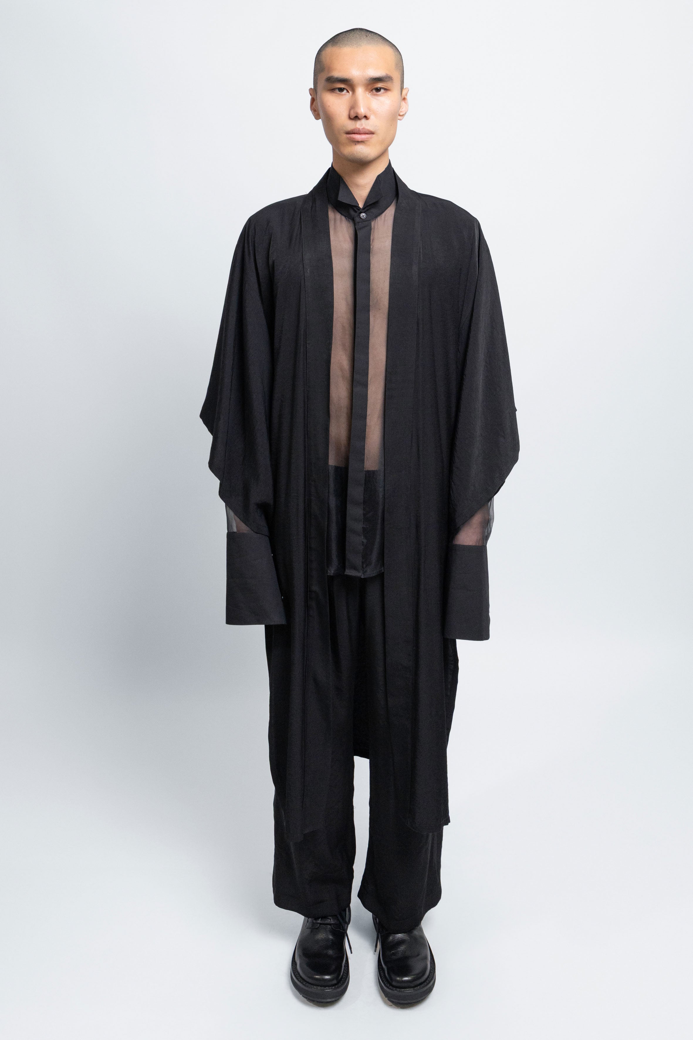 esther-perbandt-long-kimono-herren-schwarz-viskose image 1