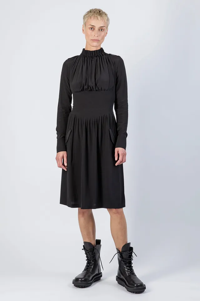 esther-perbandt-cherry-on-the-cake-kleid-schwarz-viskose image 1