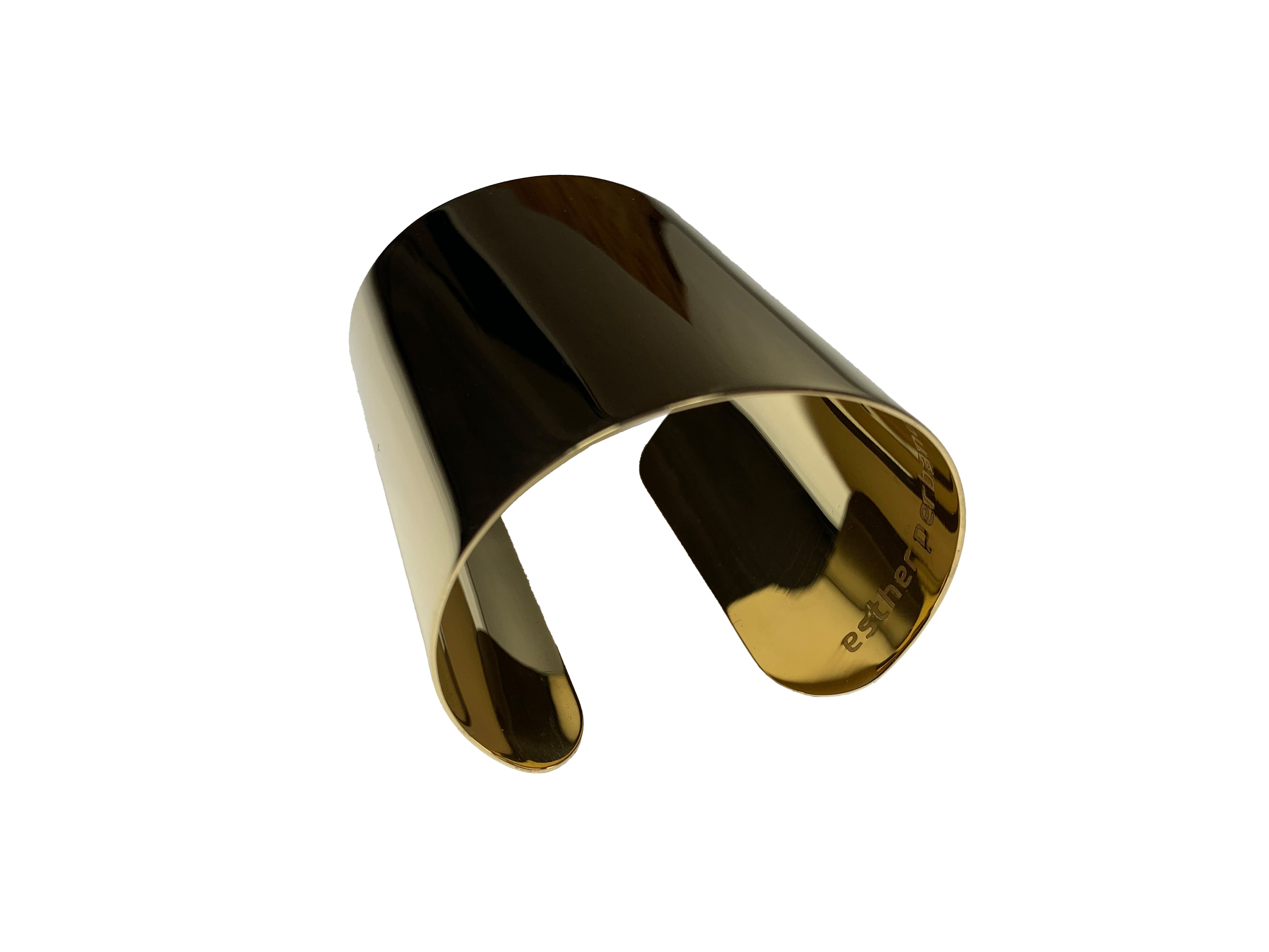 esther-perbandt-plain-armreif-gold-messing-vergoldet image 5