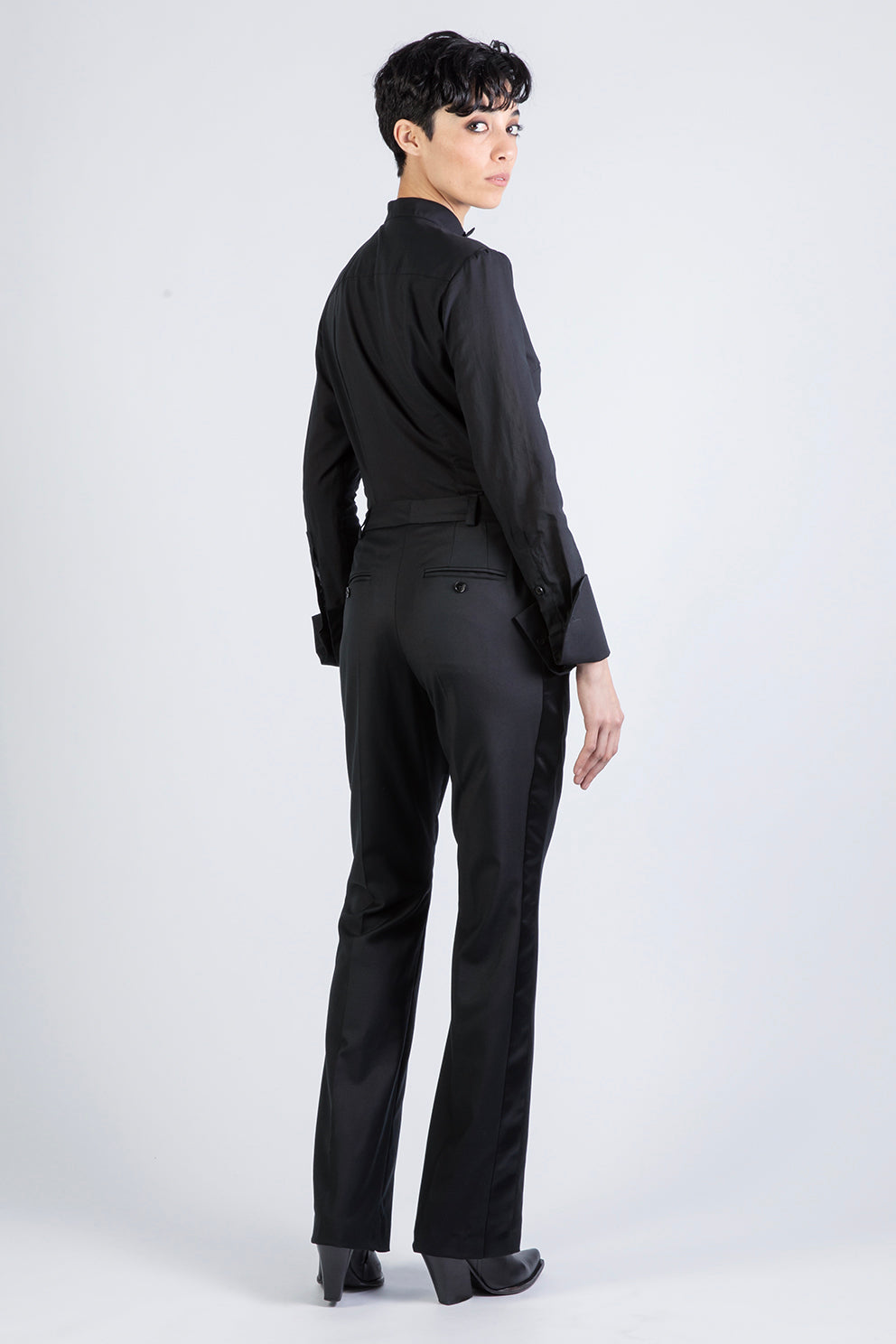 esther-perbandt-bow-bluse-schwarz-baumwolle-slim-fit image 5