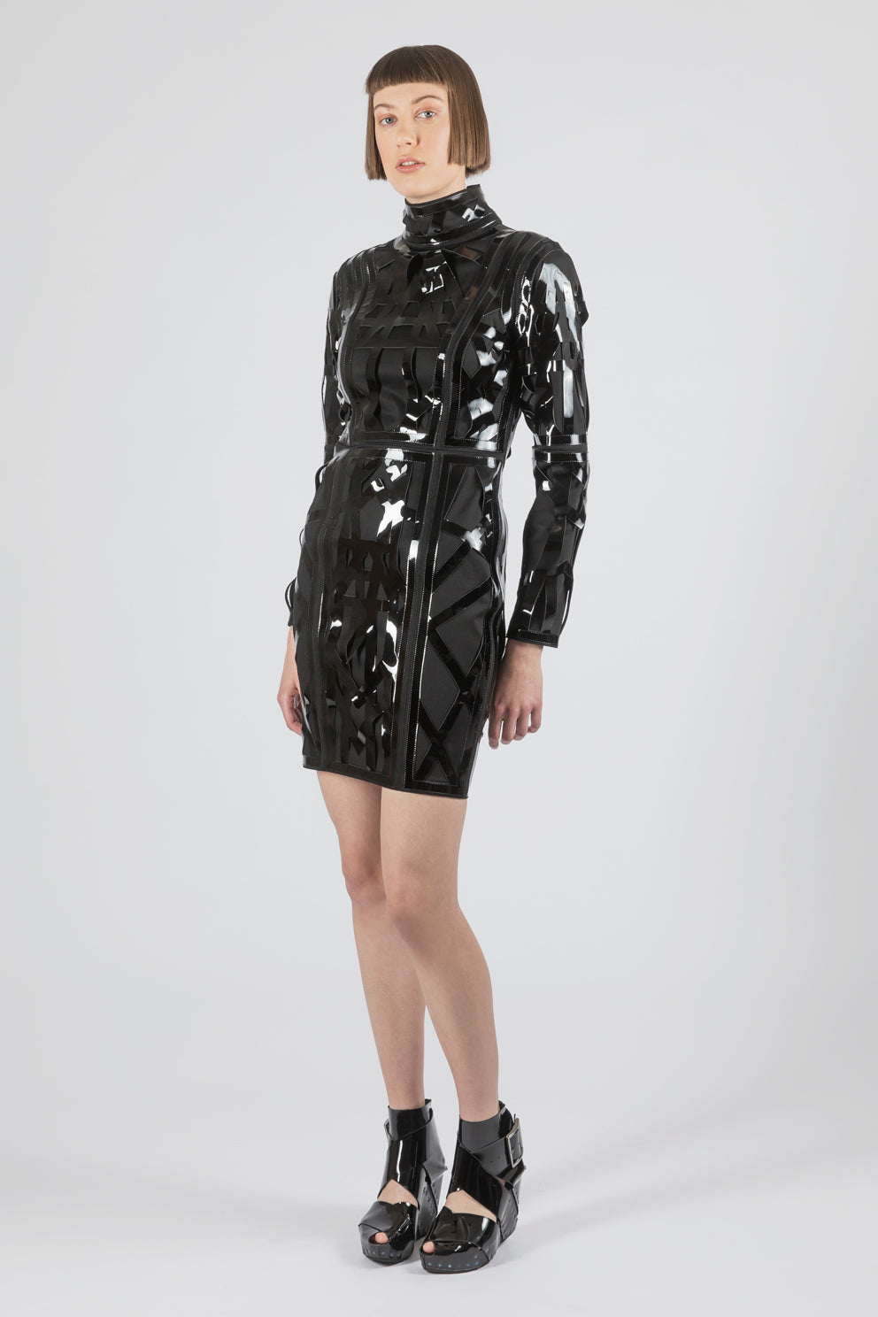 esther-perbandt-moonbeams-kleid-damen-schwarz-lackleder image 1
