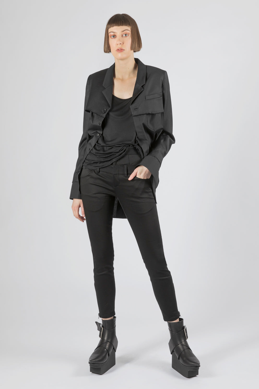 esther-perbandt-cutted-jacke-damen-schwarz-36-wolle-blazer image 3
