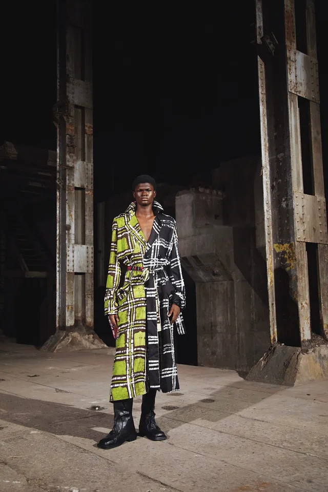 fruch-dosunmu-coat-mantel-tartan-adire-lang image 1