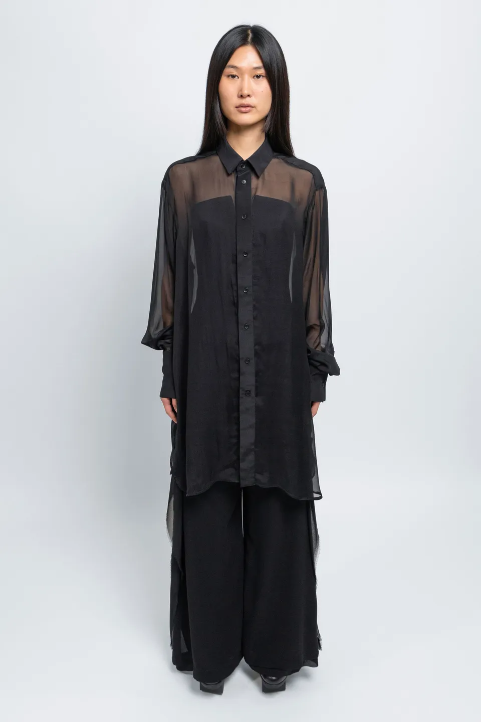 esther-perbandt-float-silk-bluse-schwarz-seide-oversized image 1
