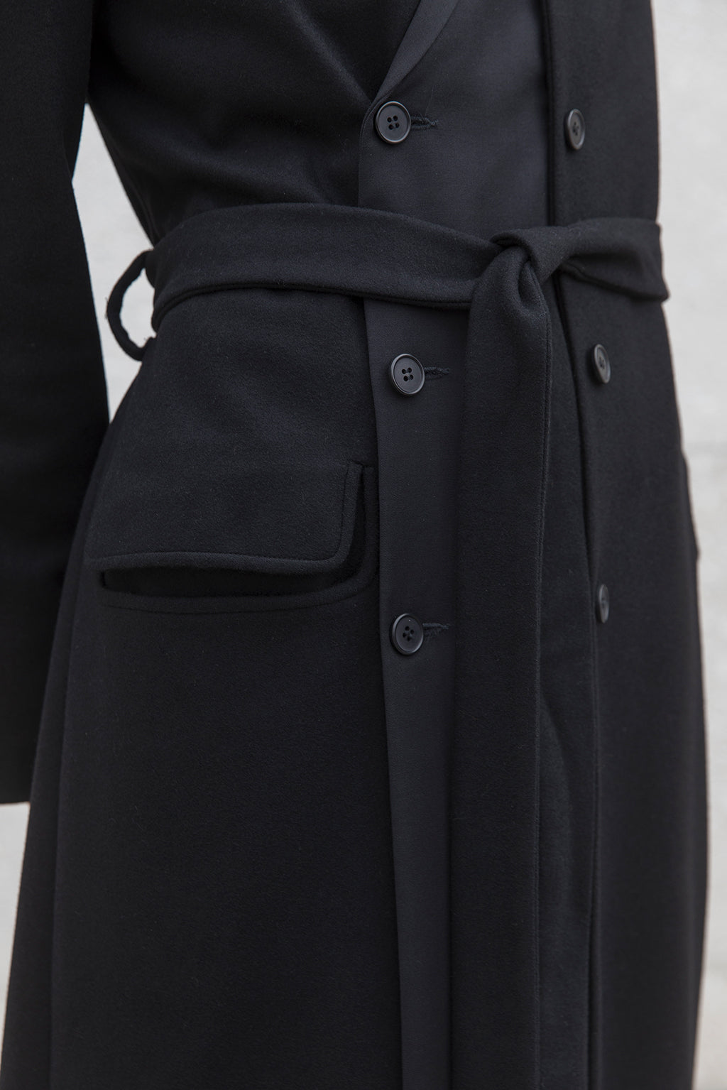 esther-perbandt-fake-double-breasted-mantel-damen-schwarz-wolle image 6