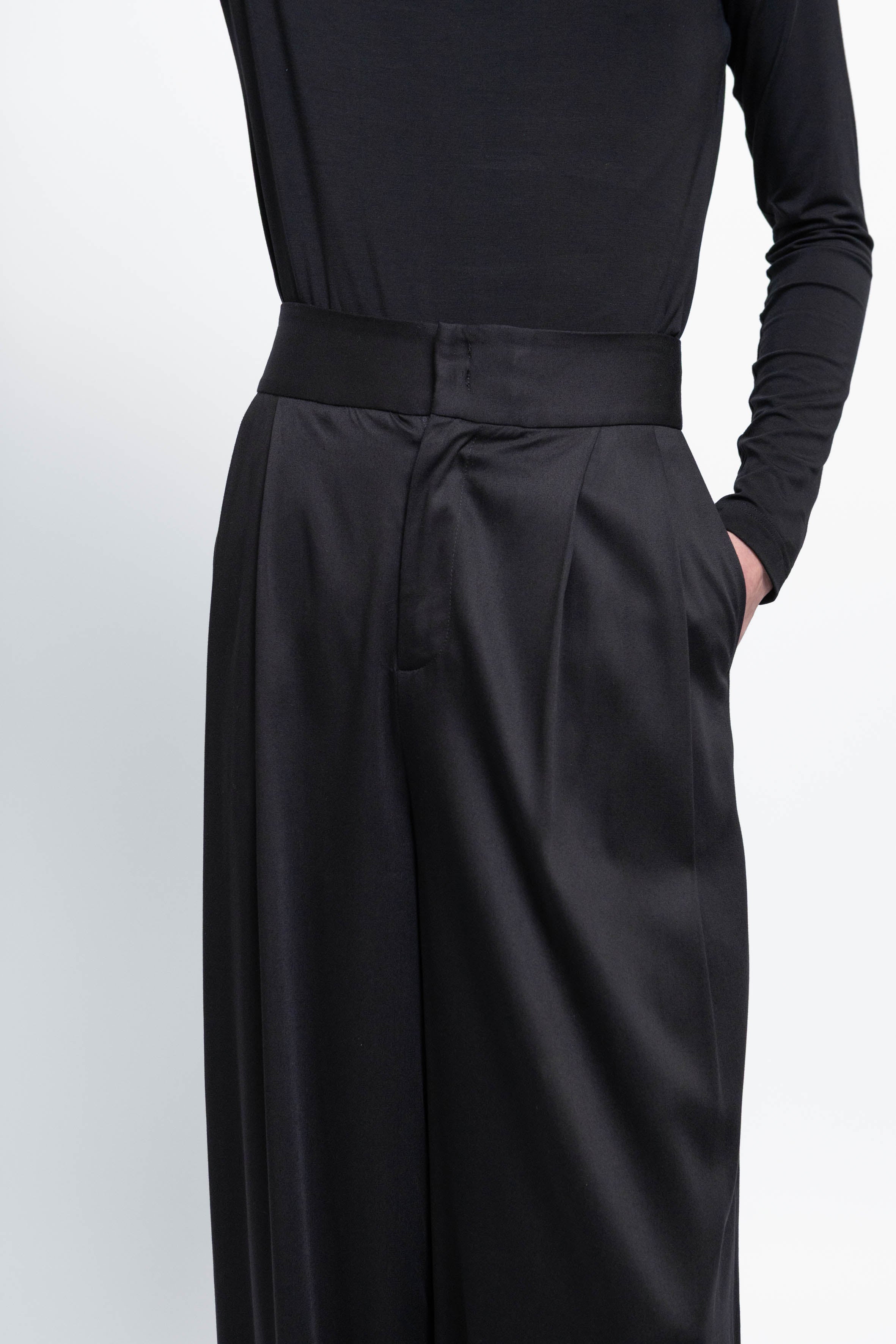 esther-perbandt-georgia-hose-herren-schwarz-weit-viskose image 7