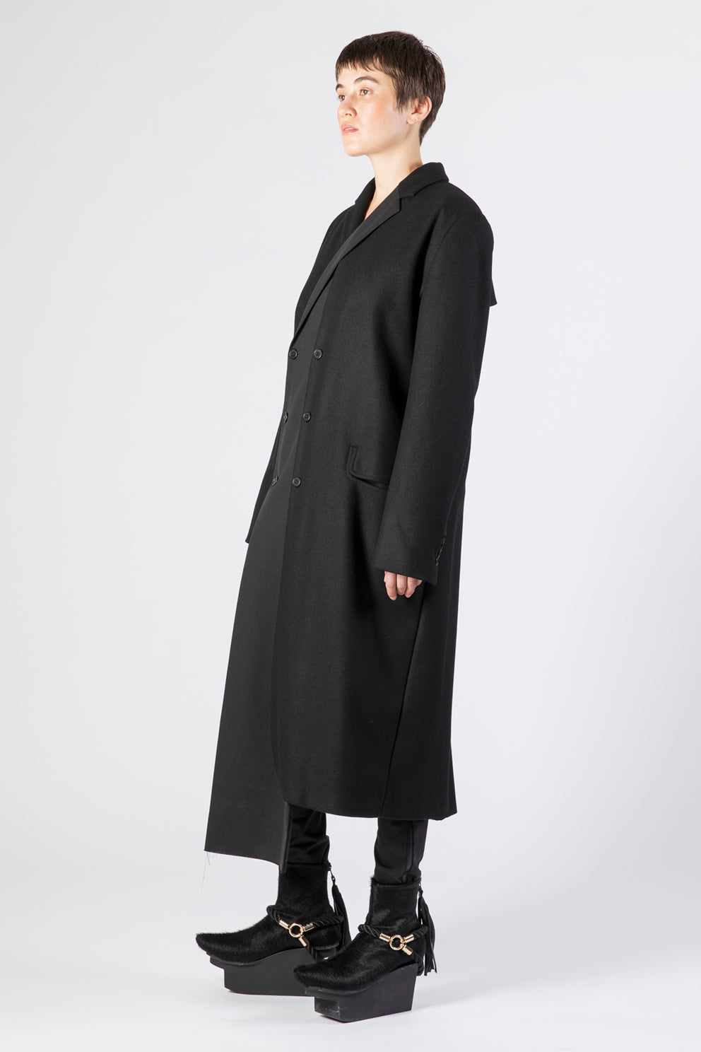 esther-perbandt-fake-double-breasted-mantel-damen-schwarz-wolle image 3