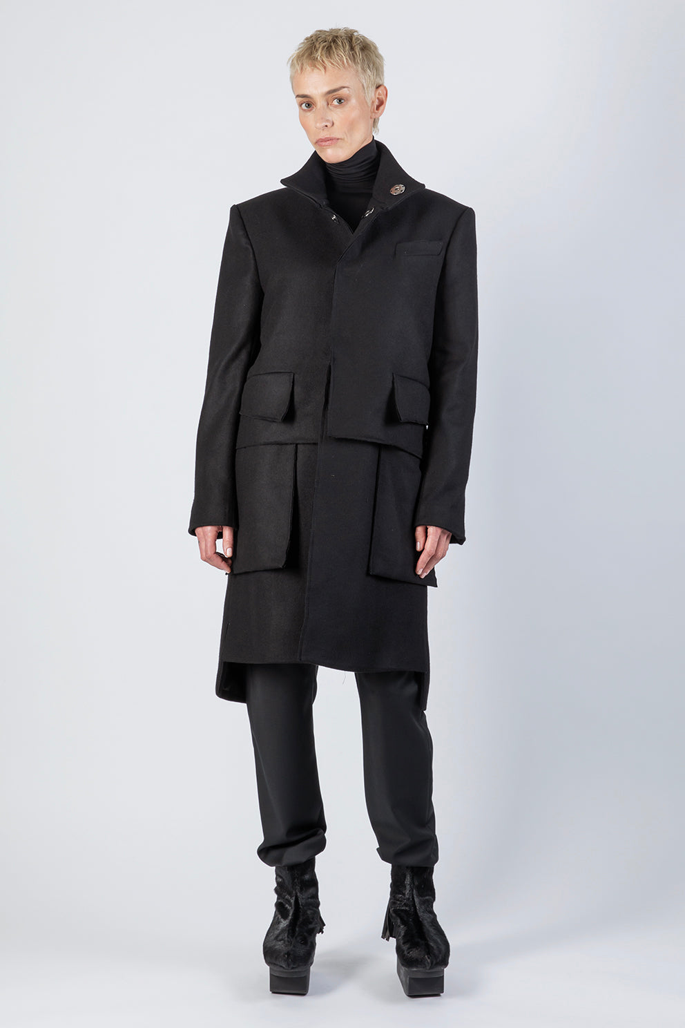 esther-perbandt-walker-mantel-damen-schwarz-wolle-kaschmir image 1