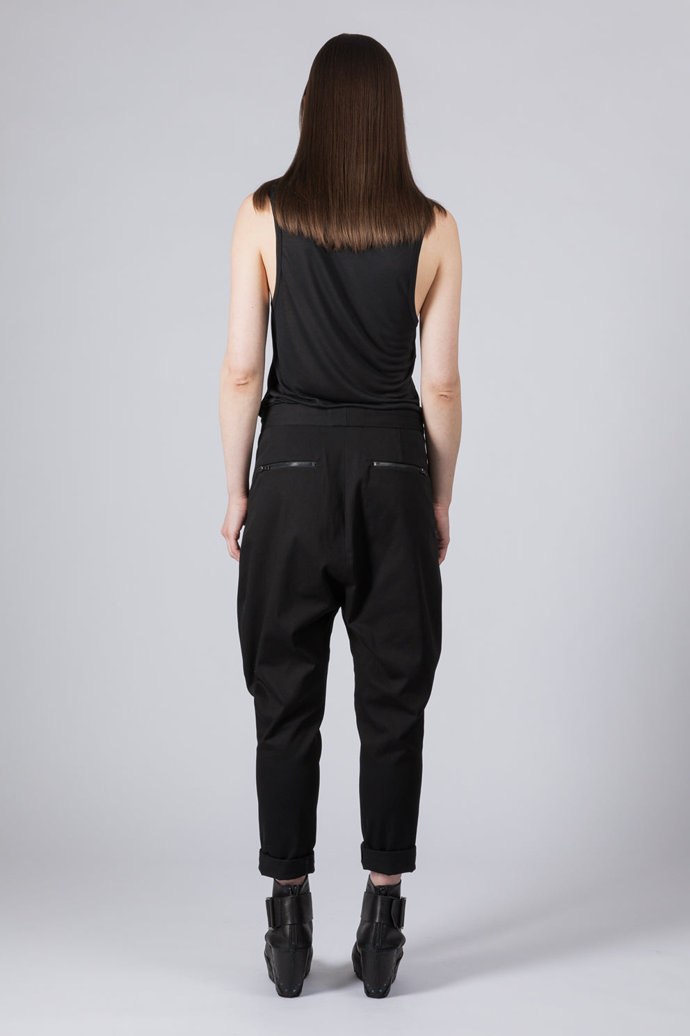 esther-perbandt-favour-hose-damen-schwarz-loose-fit-baumwolle image 3